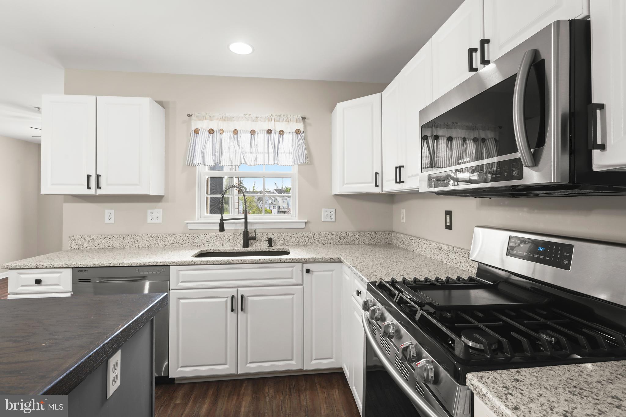 WINTERS RUN MANOR - Residential