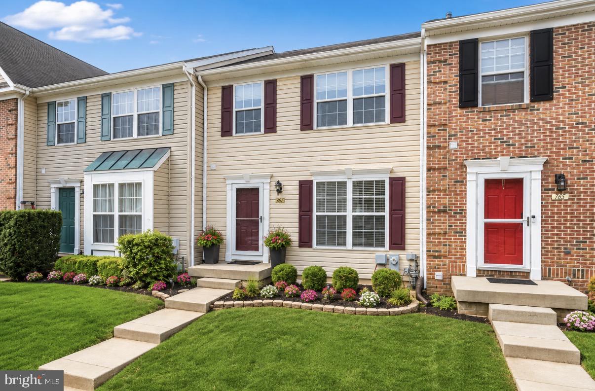 WINTERS RUN MANOR - Residential