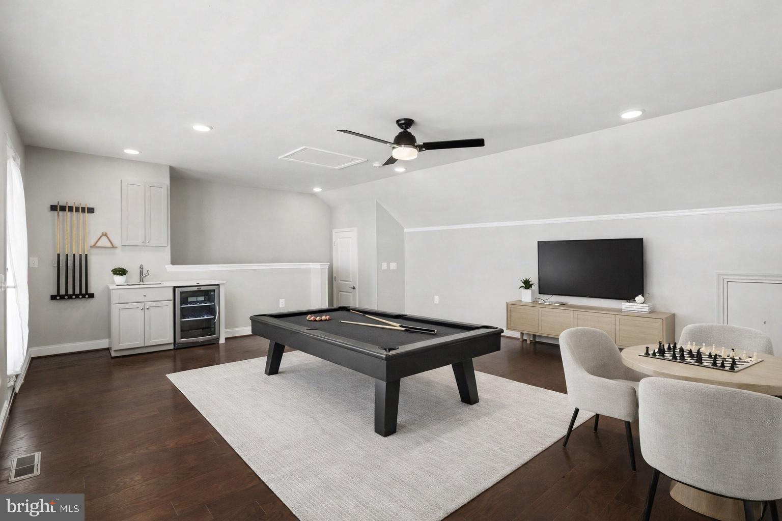 POTOMAC SHORES - Residential