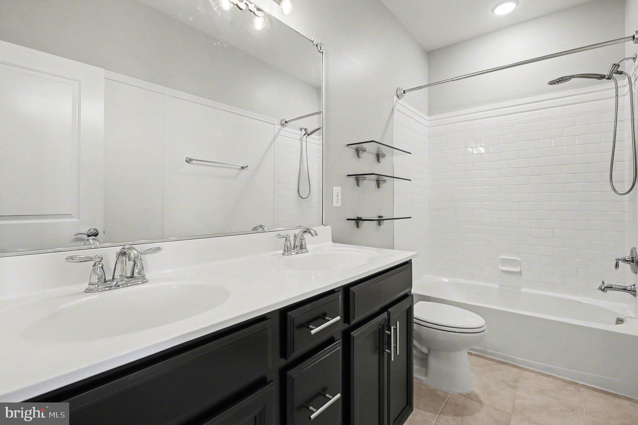 POTOMAC SHORES - Residential