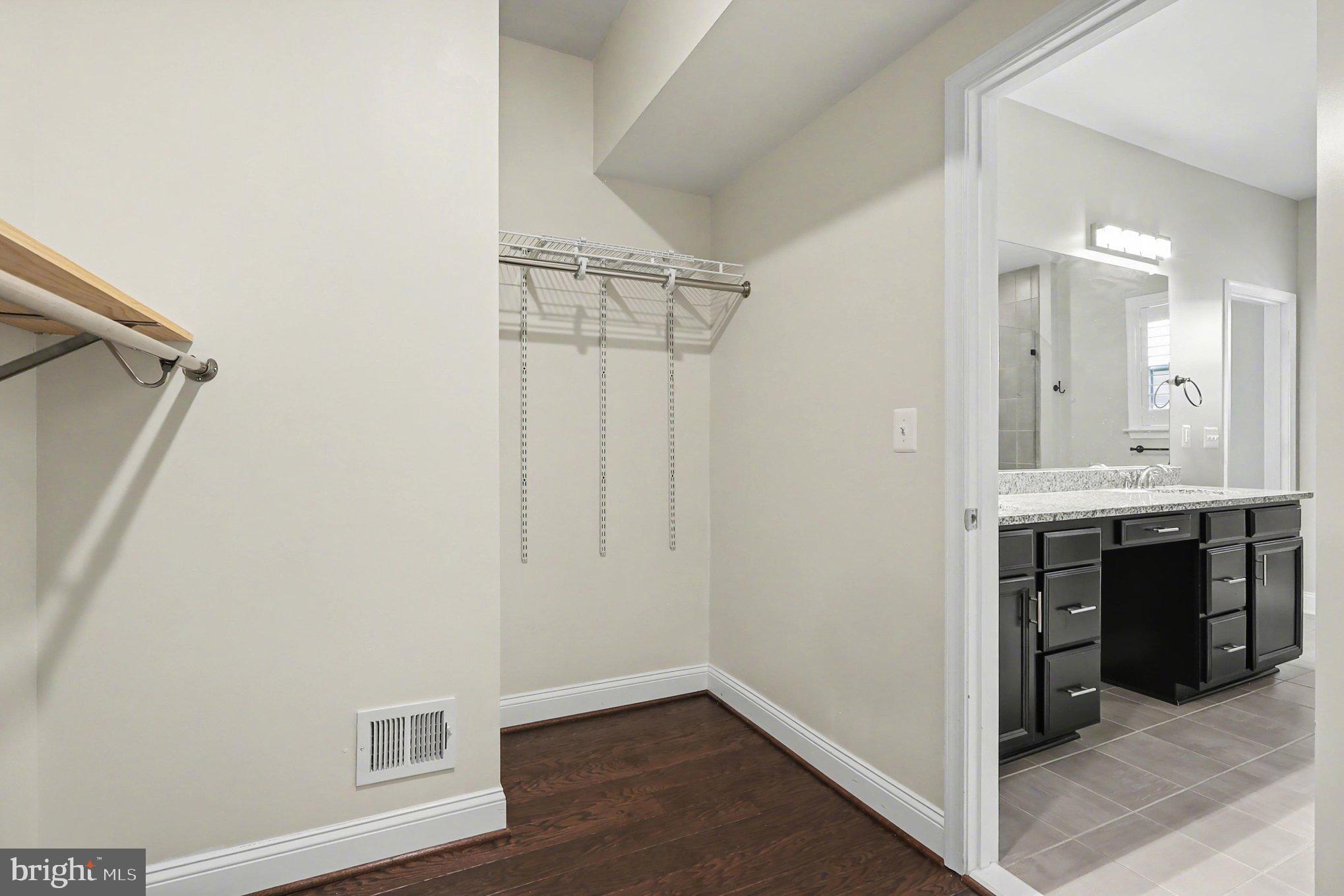 POTOMAC SHORES - Residential