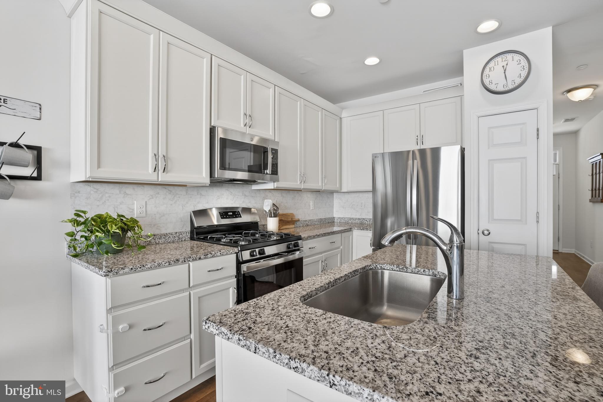 PEMBERTON - Residential