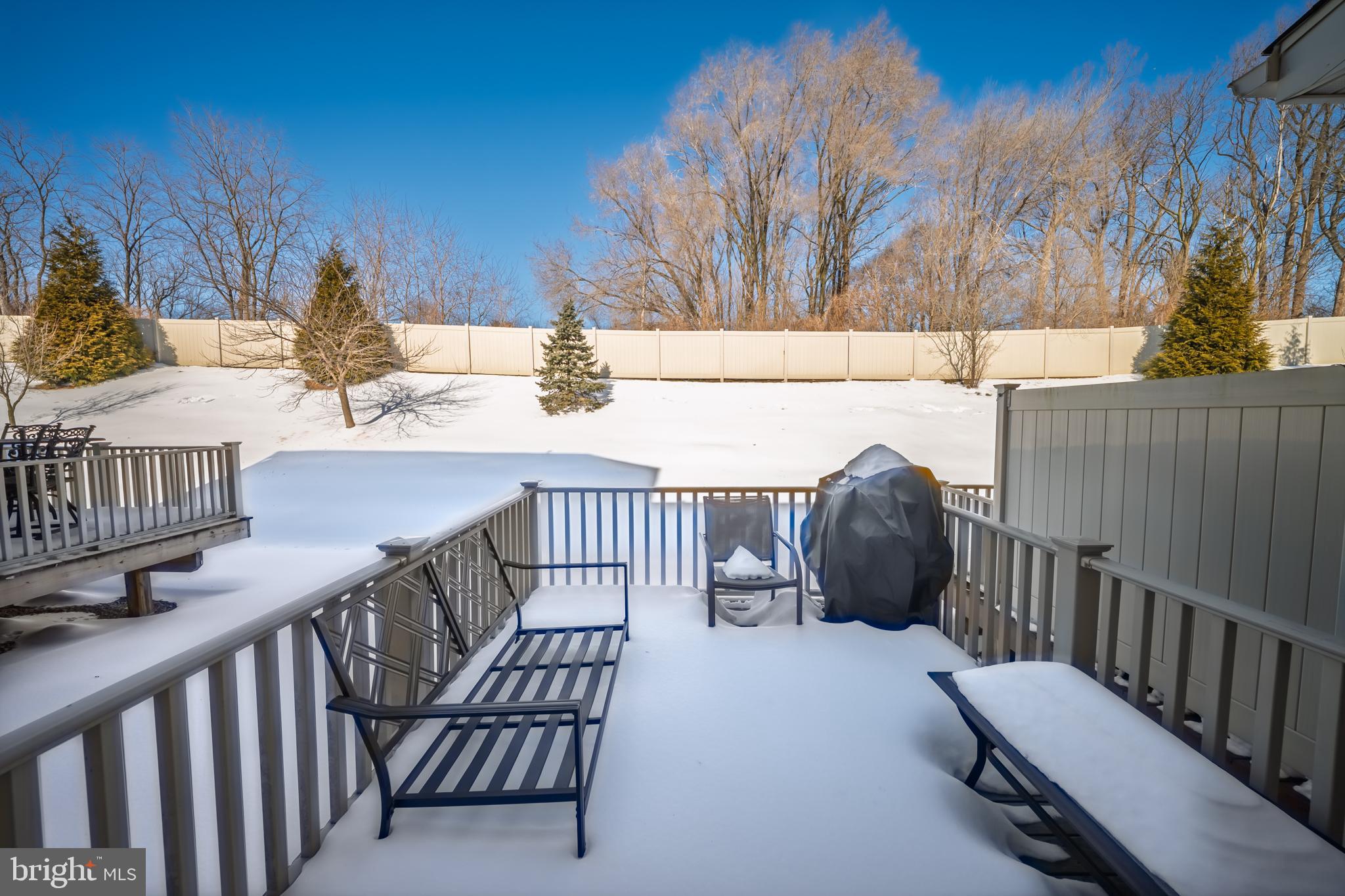 PEMBERTON - Residential