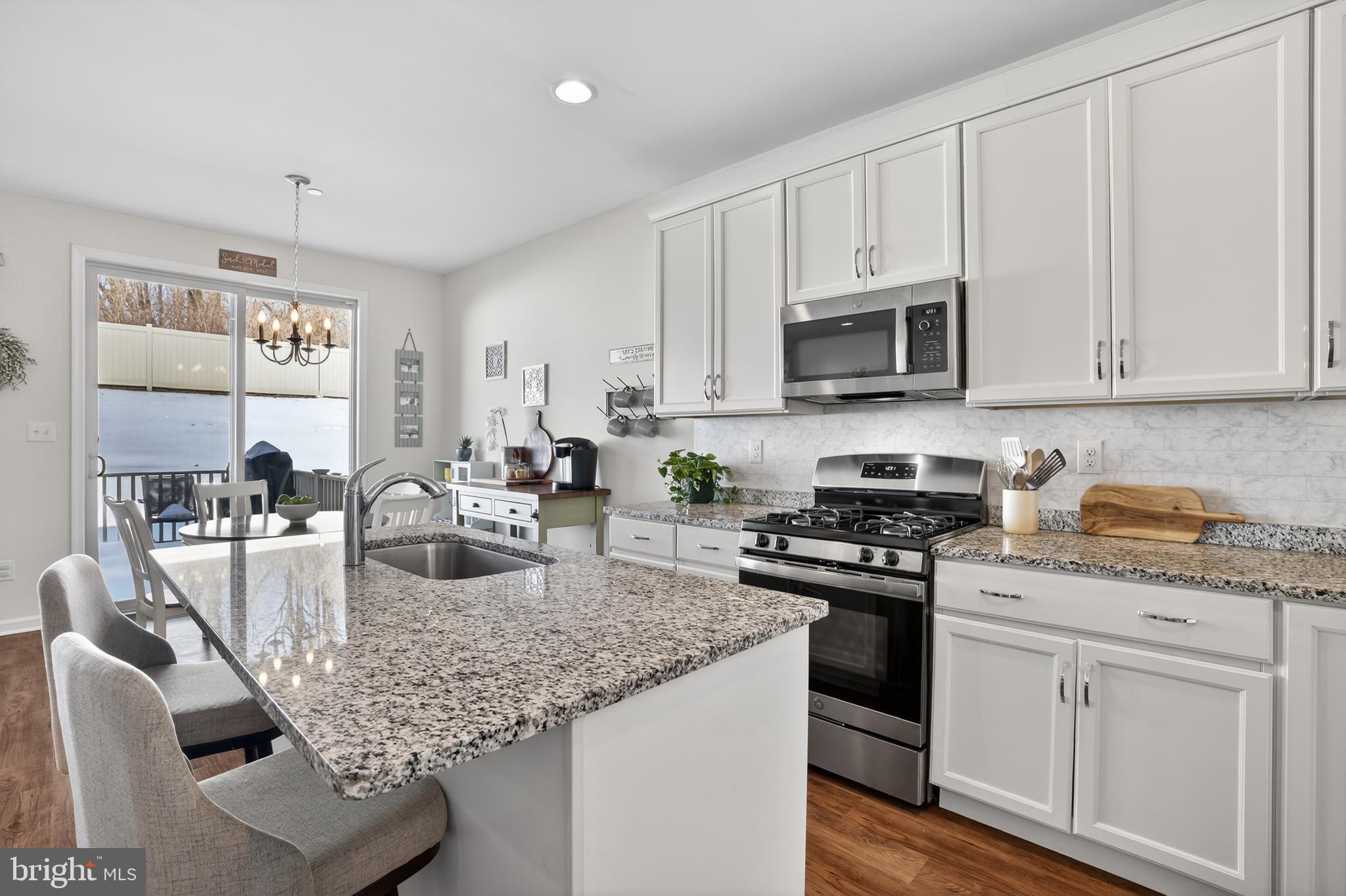 PEMBERTON - Residential