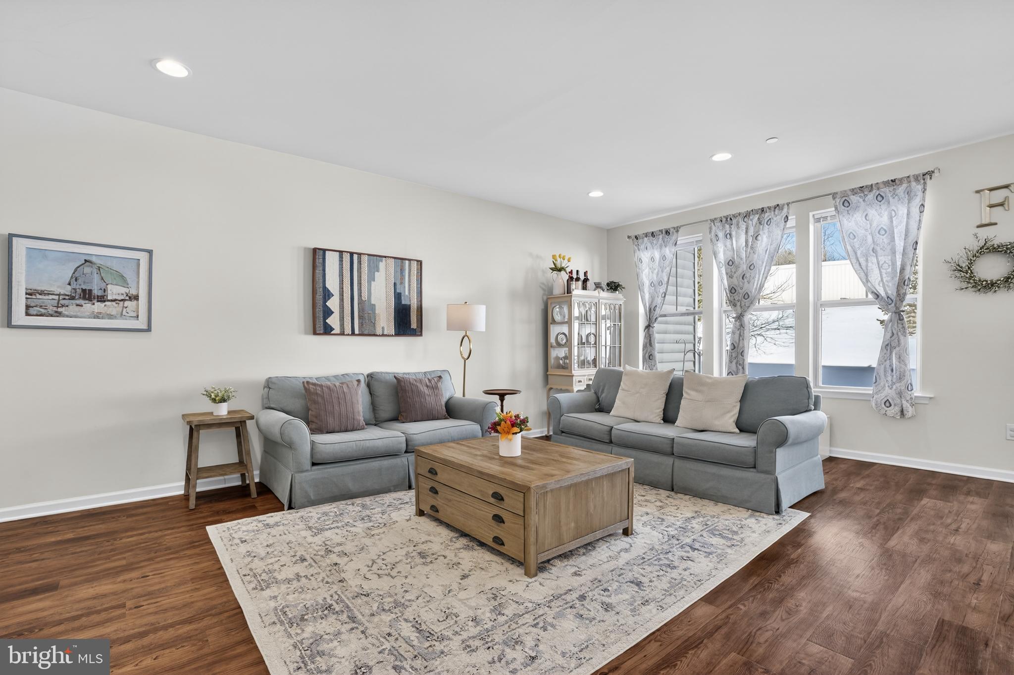 PEMBERTON - Residential