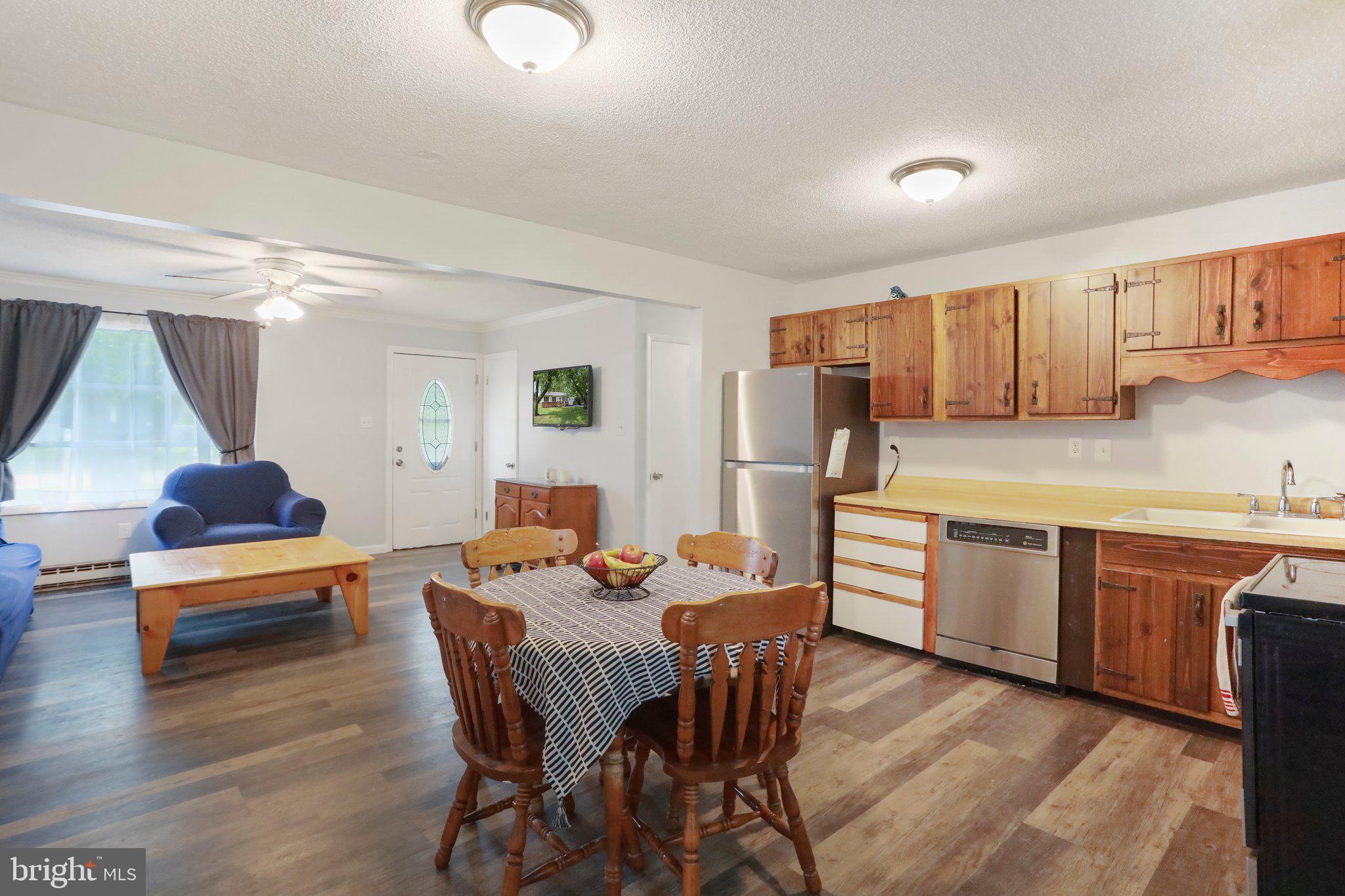 WALNUT GROVE - Residential