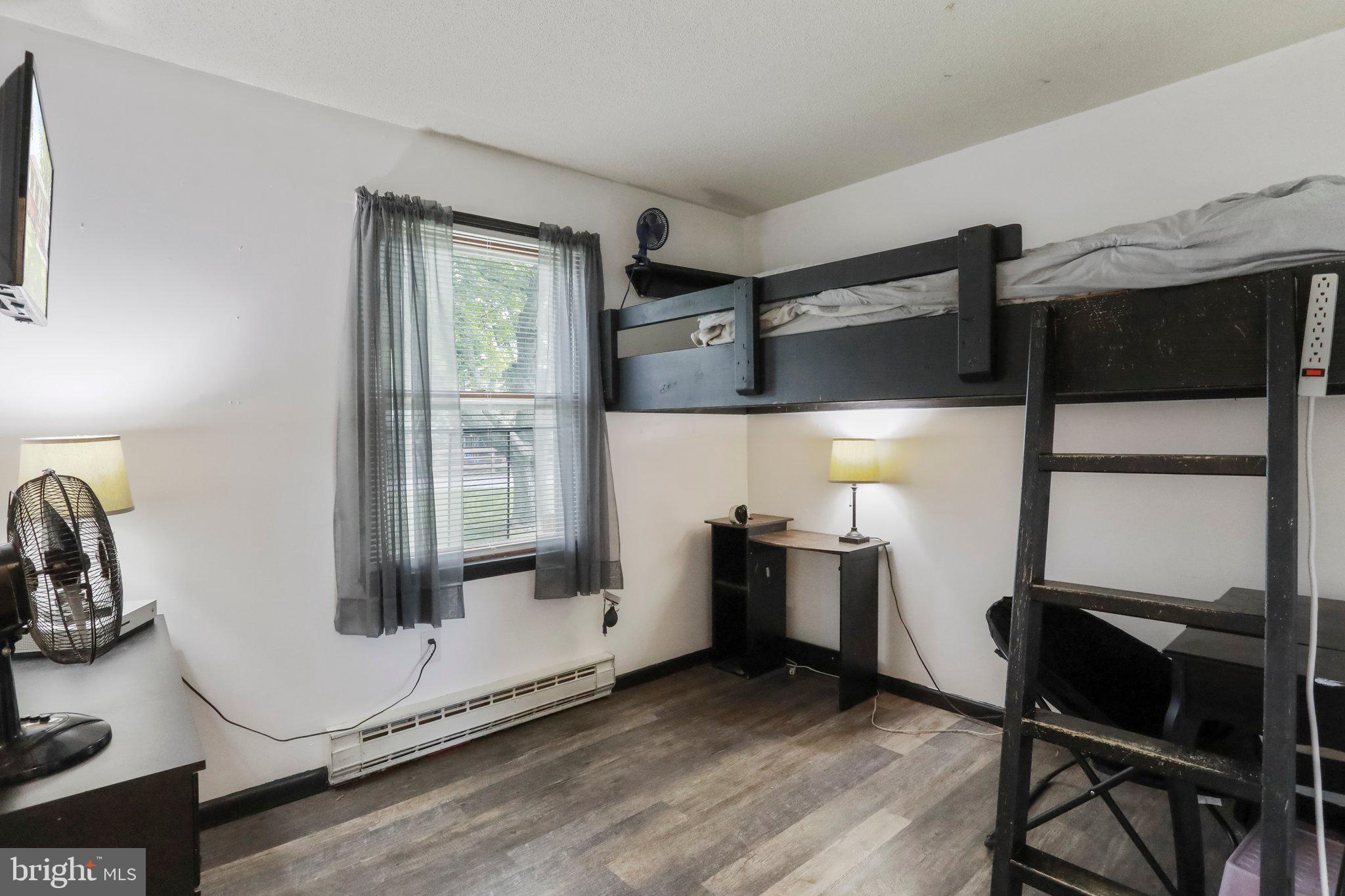 WALNUT GROVE - Residential