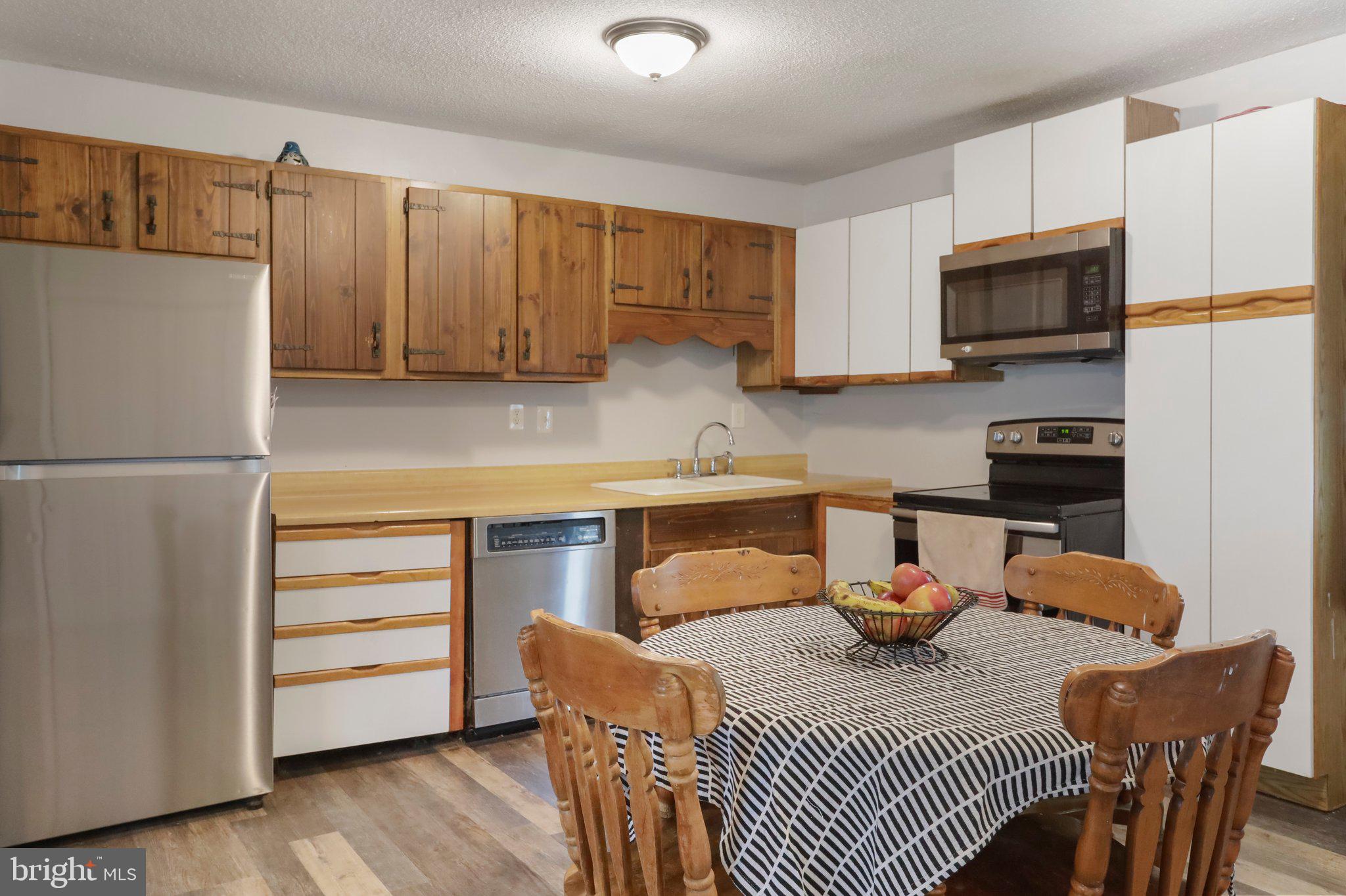 WALNUT GROVE - Residential