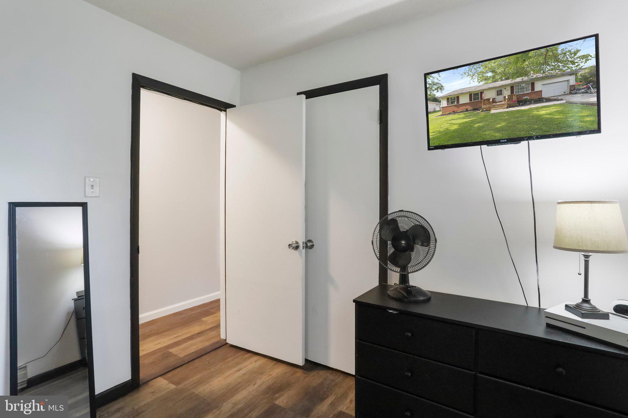 WALNUT GROVE - Residential