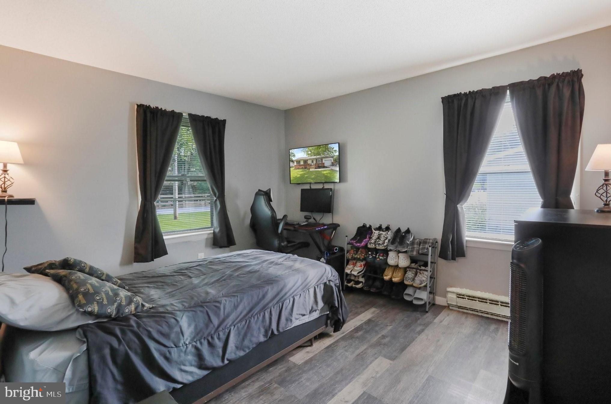 WALNUT GROVE - Residential