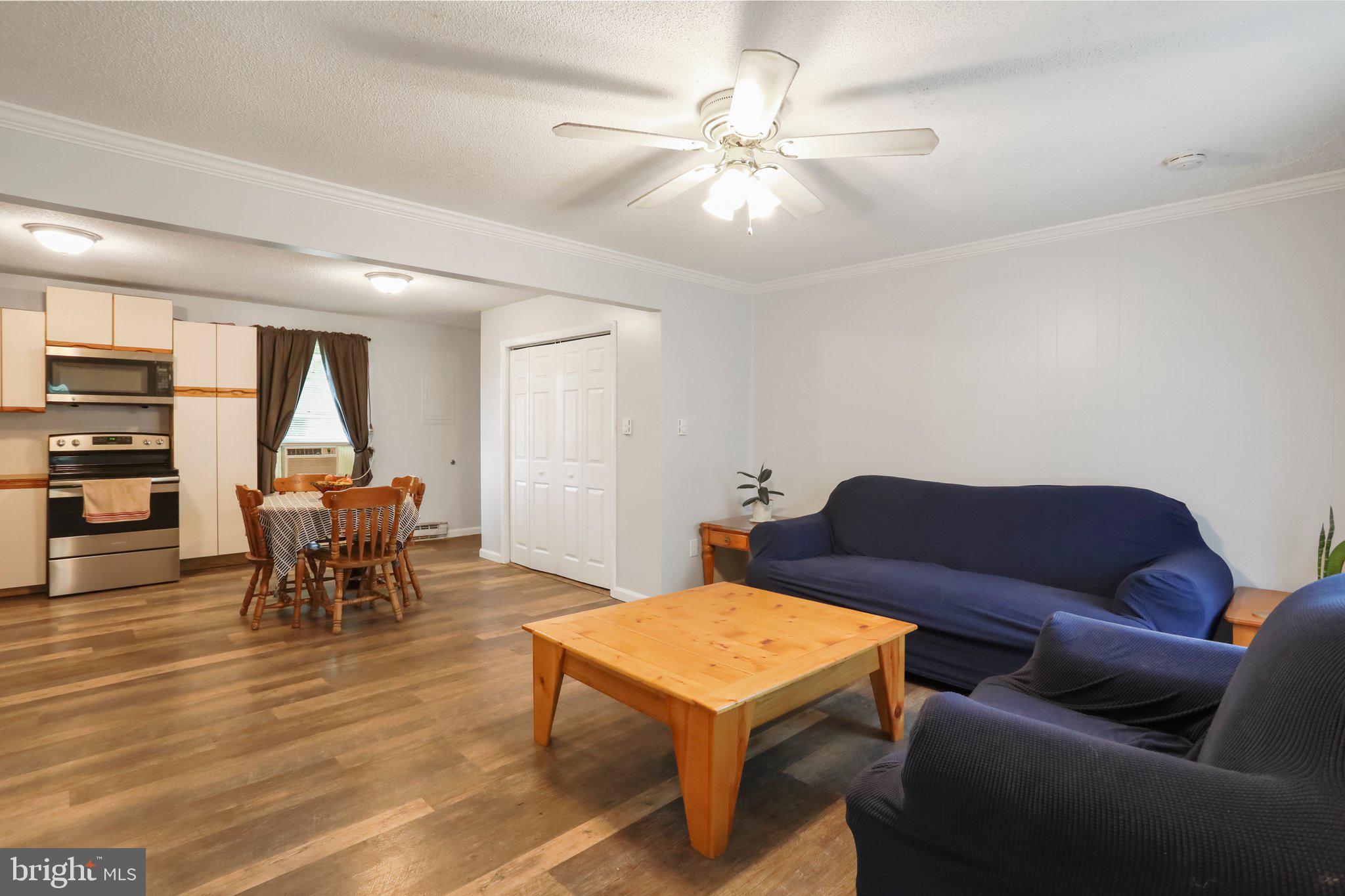 WALNUT GROVE - Residential