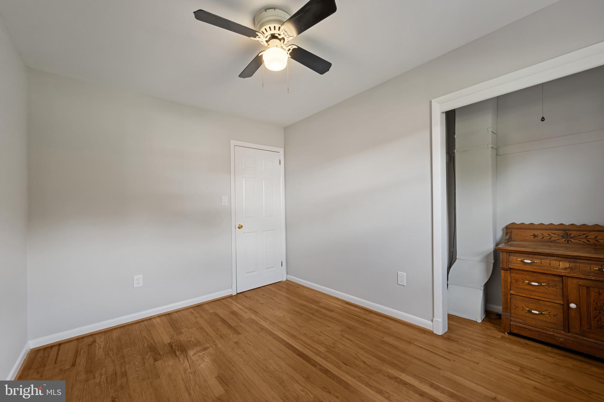 OLNEY OUTSIDE - Residential