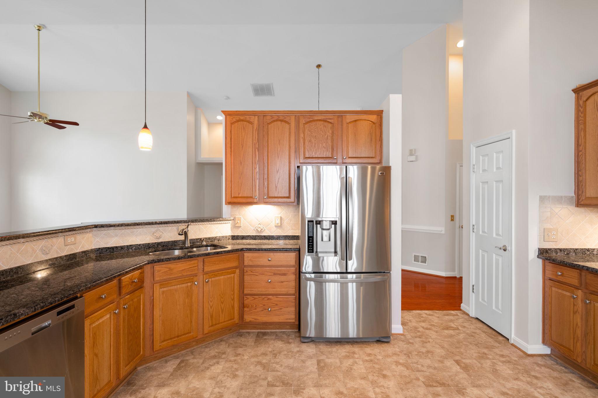 FOUR SEASONS IN HISTORIC VIRGINIA - Residential