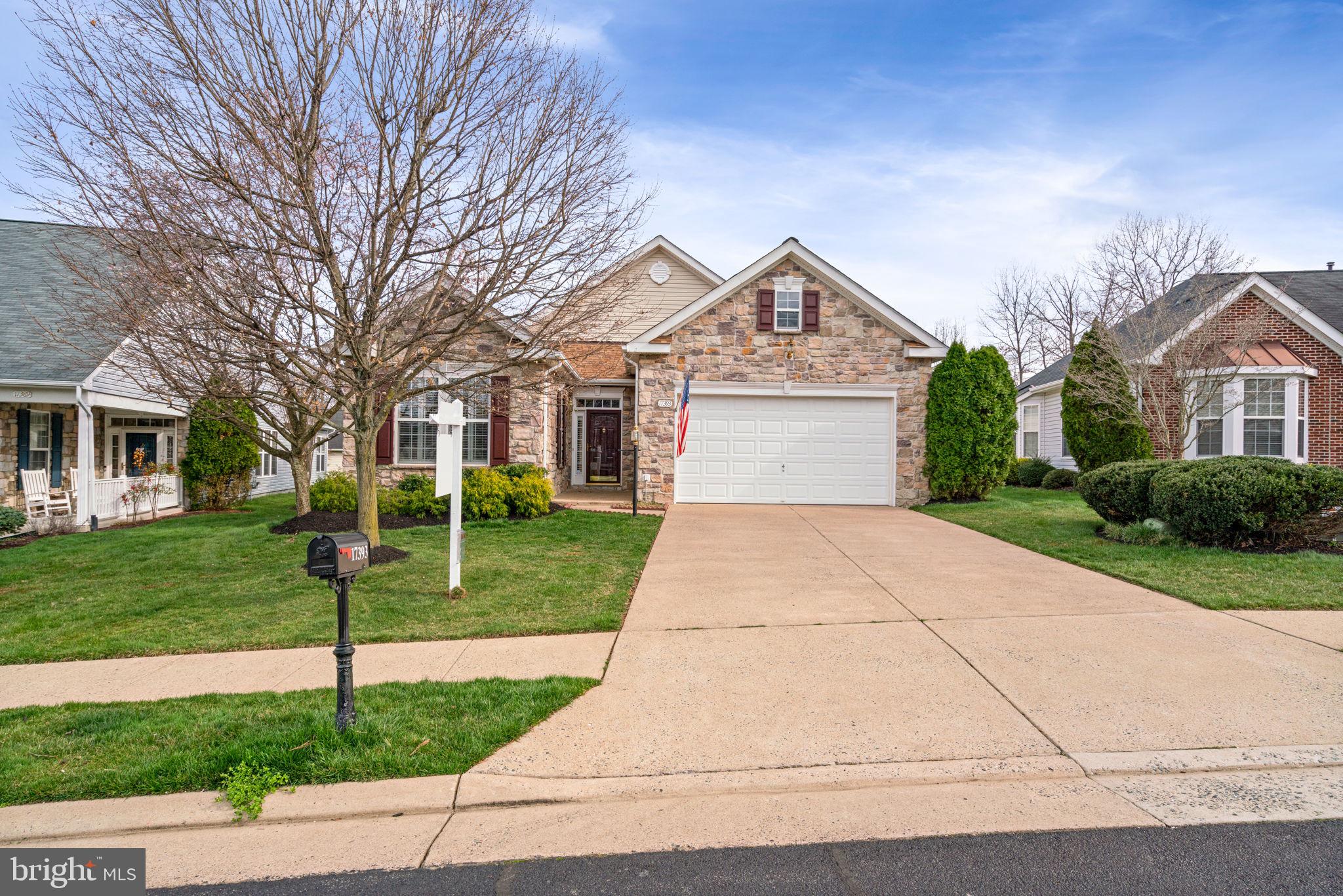FOUR SEASONS IN HISTORIC VIRGINIA - Residential