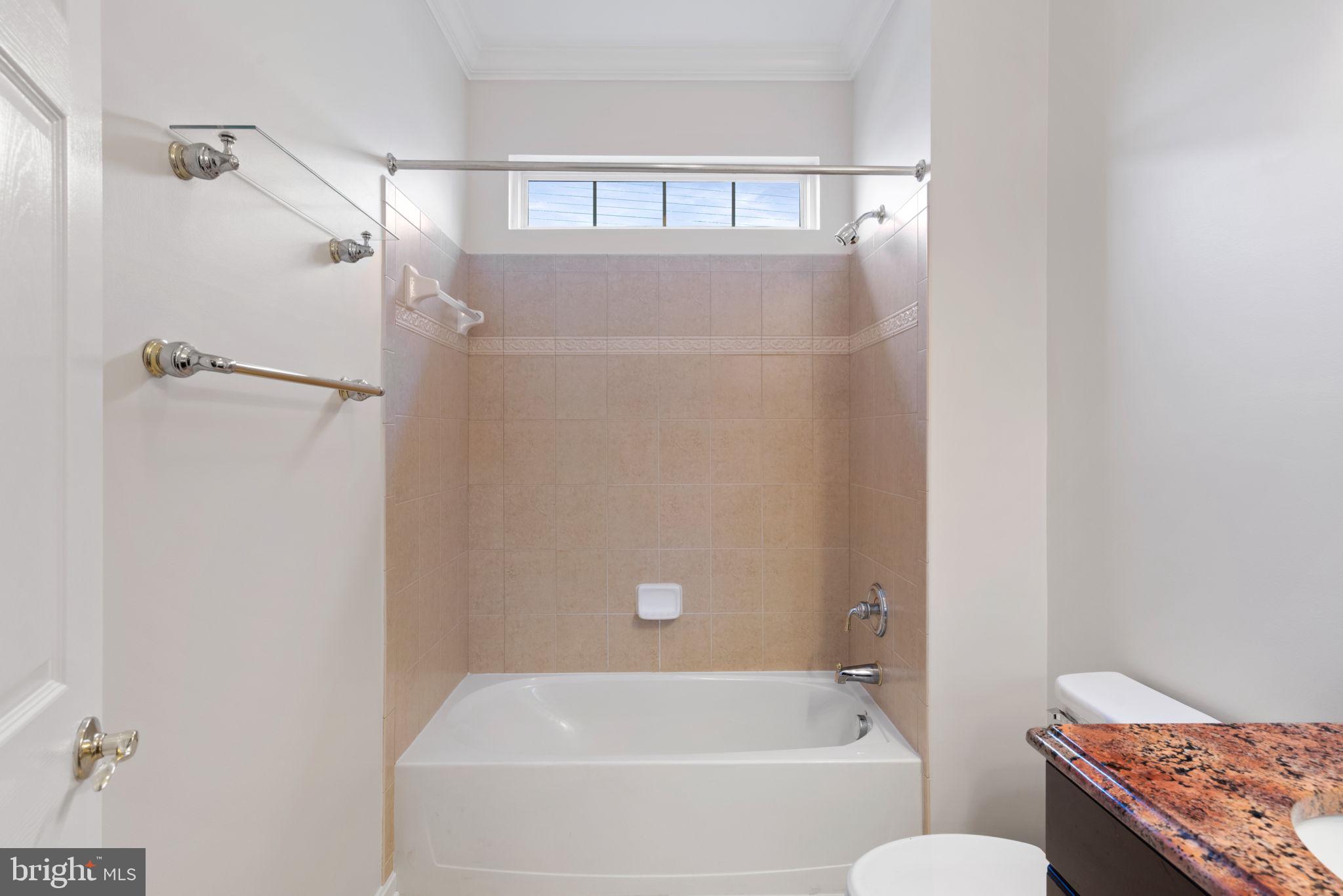 FOUR SEASONS IN HISTORIC VIRGINIA - Residential