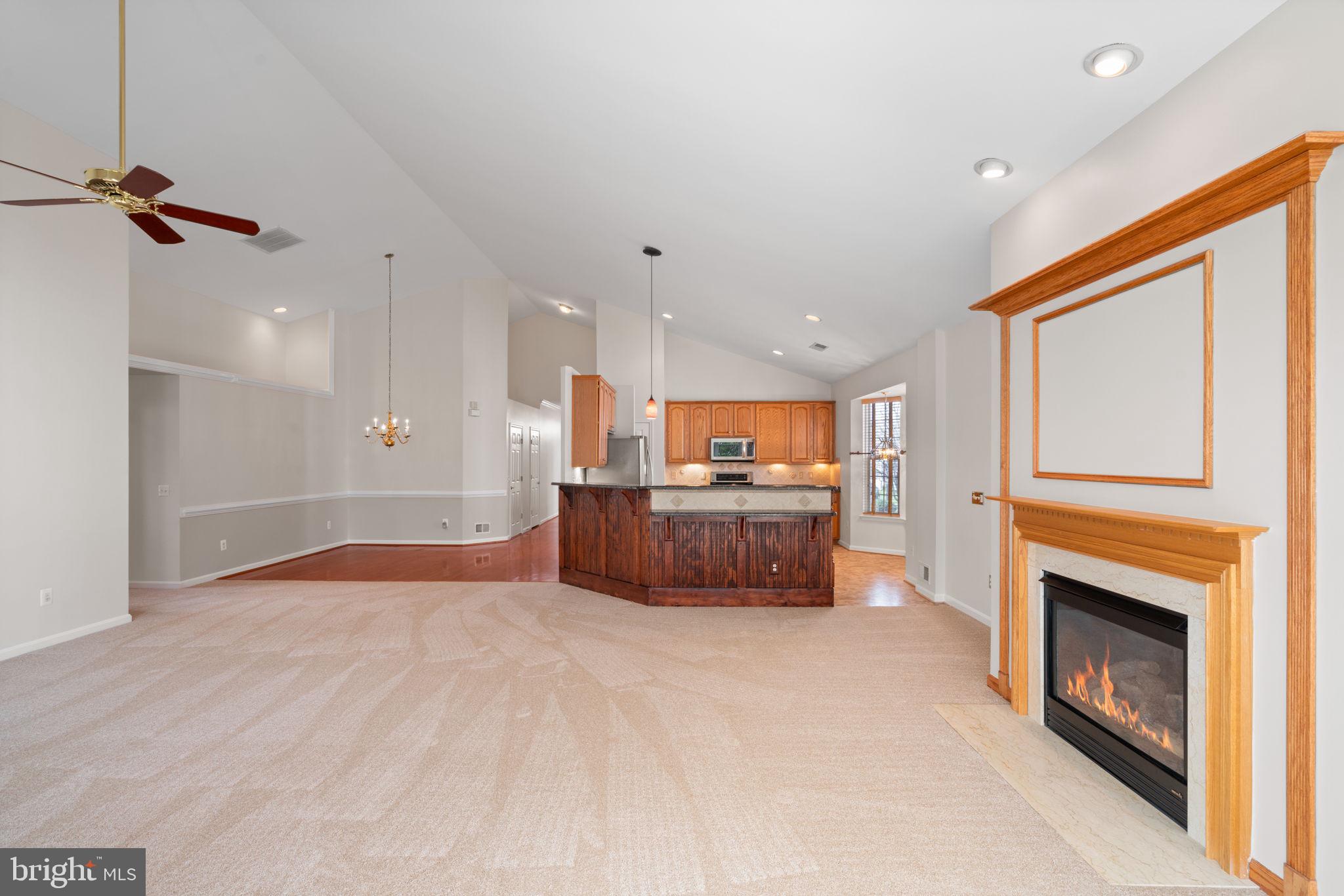 FOUR SEASONS IN HISTORIC VIRGINIA - Residential