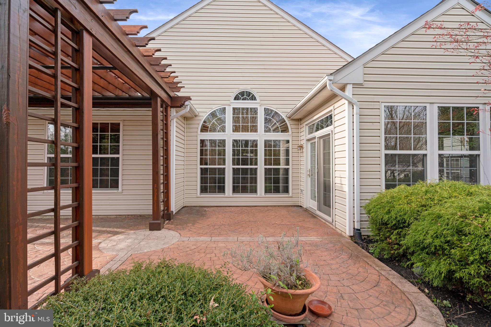 FOUR SEASONS IN HISTORIC VIRGINIA - Residential