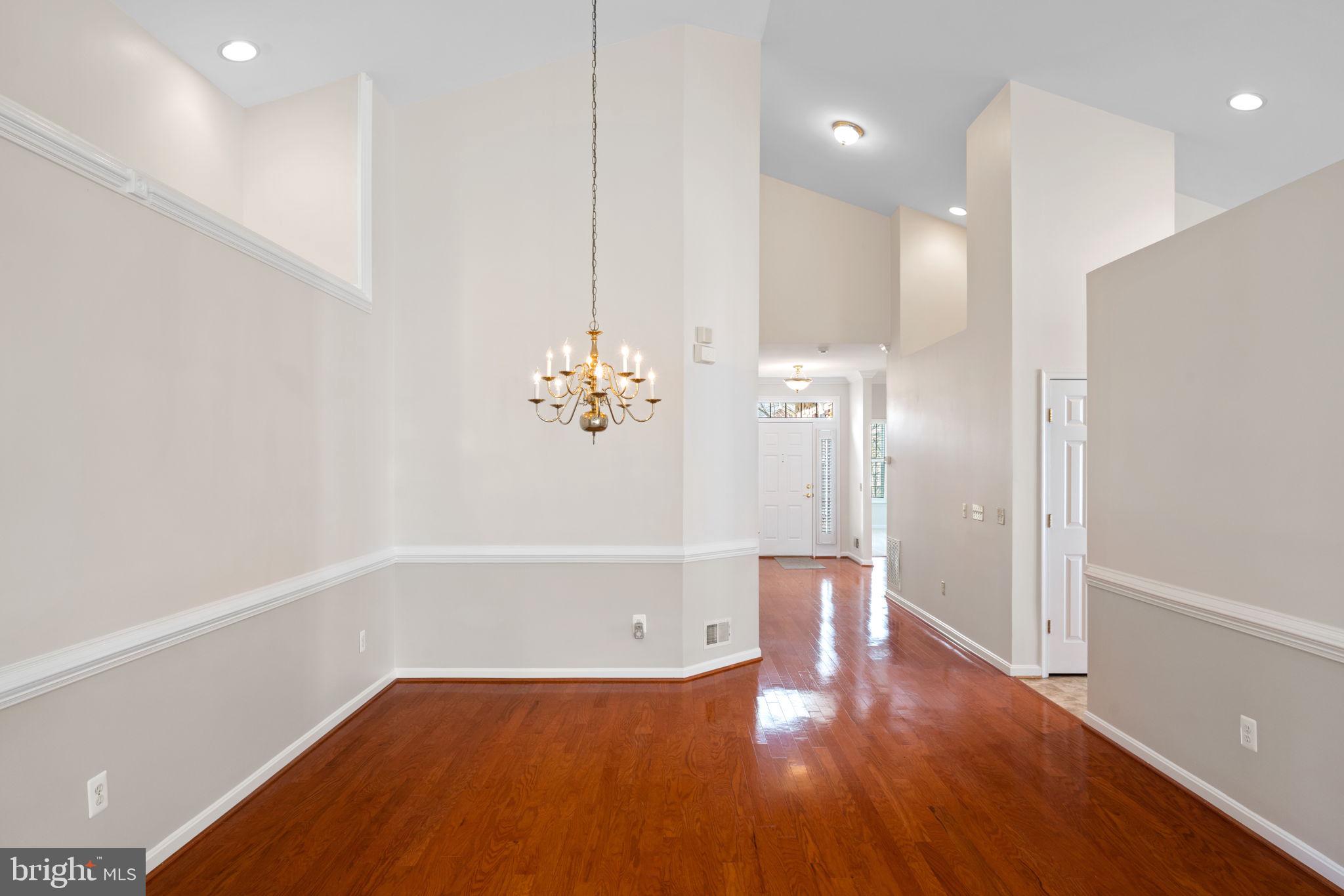 FOUR SEASONS IN HISTORIC VIRGINIA - Residential