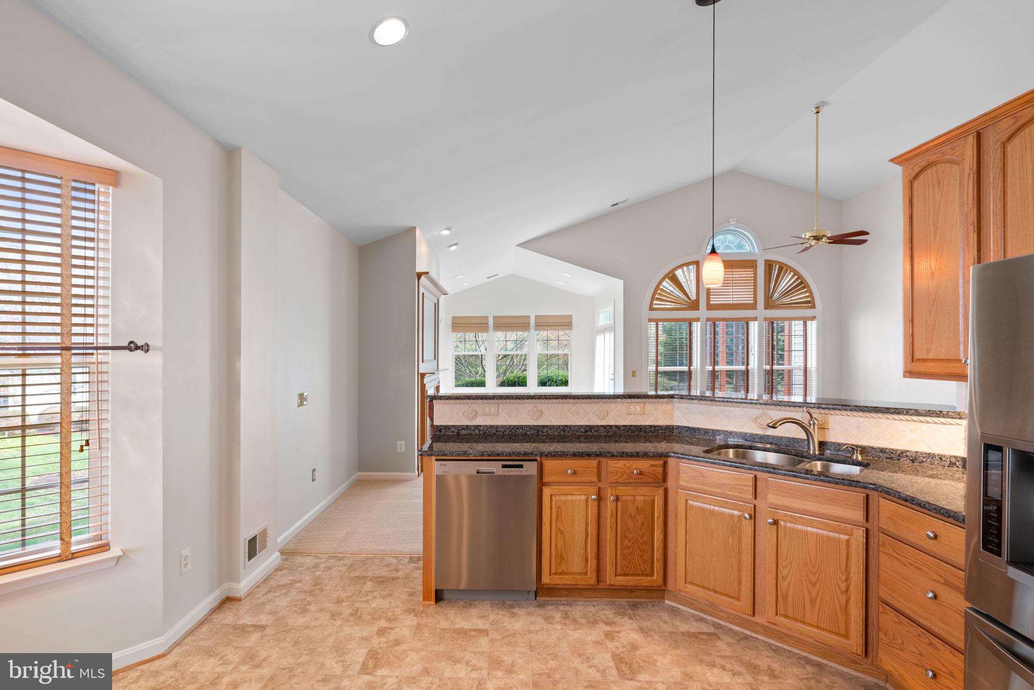 FOUR SEASONS IN HISTORIC VIRGINIA - Residential