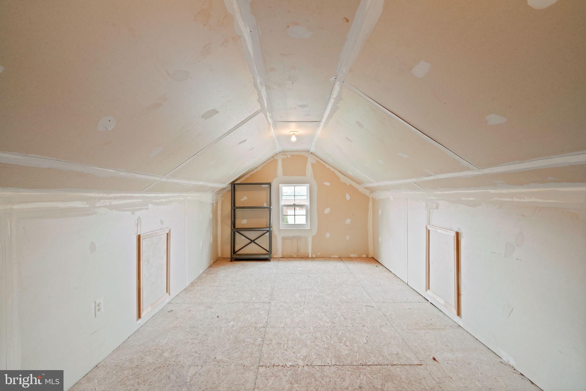 FOUR SEASONS IN HISTORIC VIRGINIA - Residential