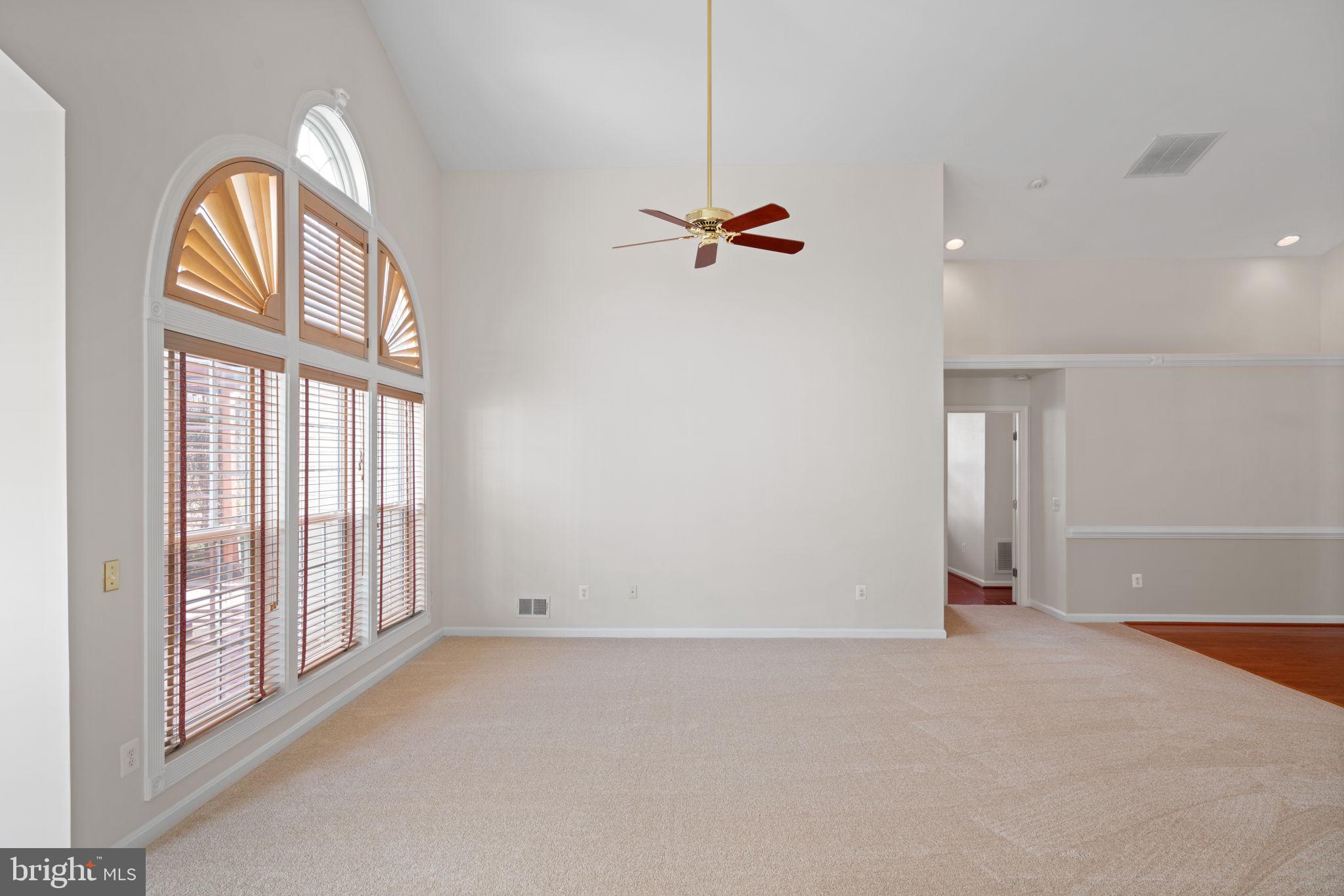 FOUR SEASONS IN HISTORIC VIRGINIA - Residential