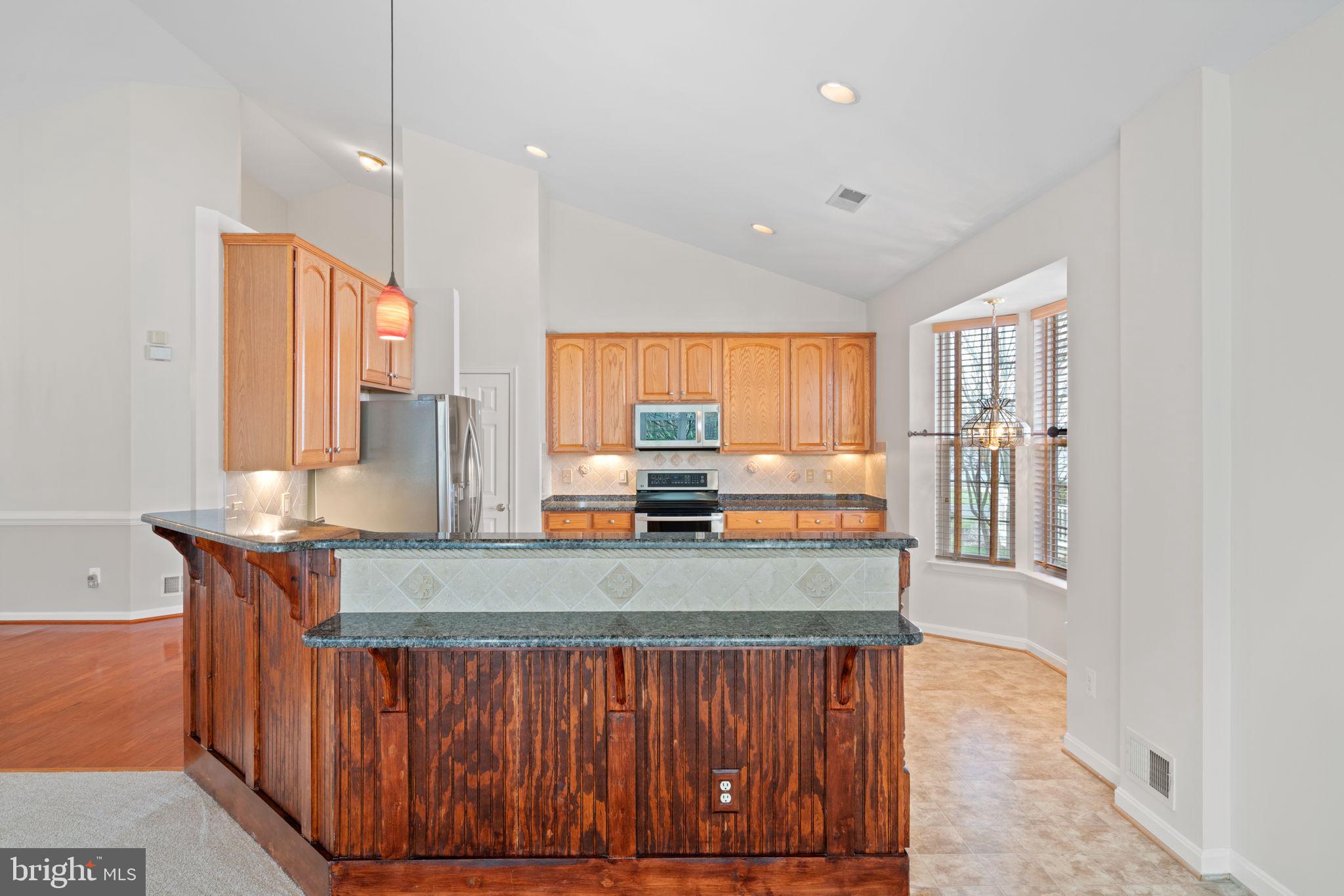 FOUR SEASONS IN HISTORIC VIRGINIA - Residential