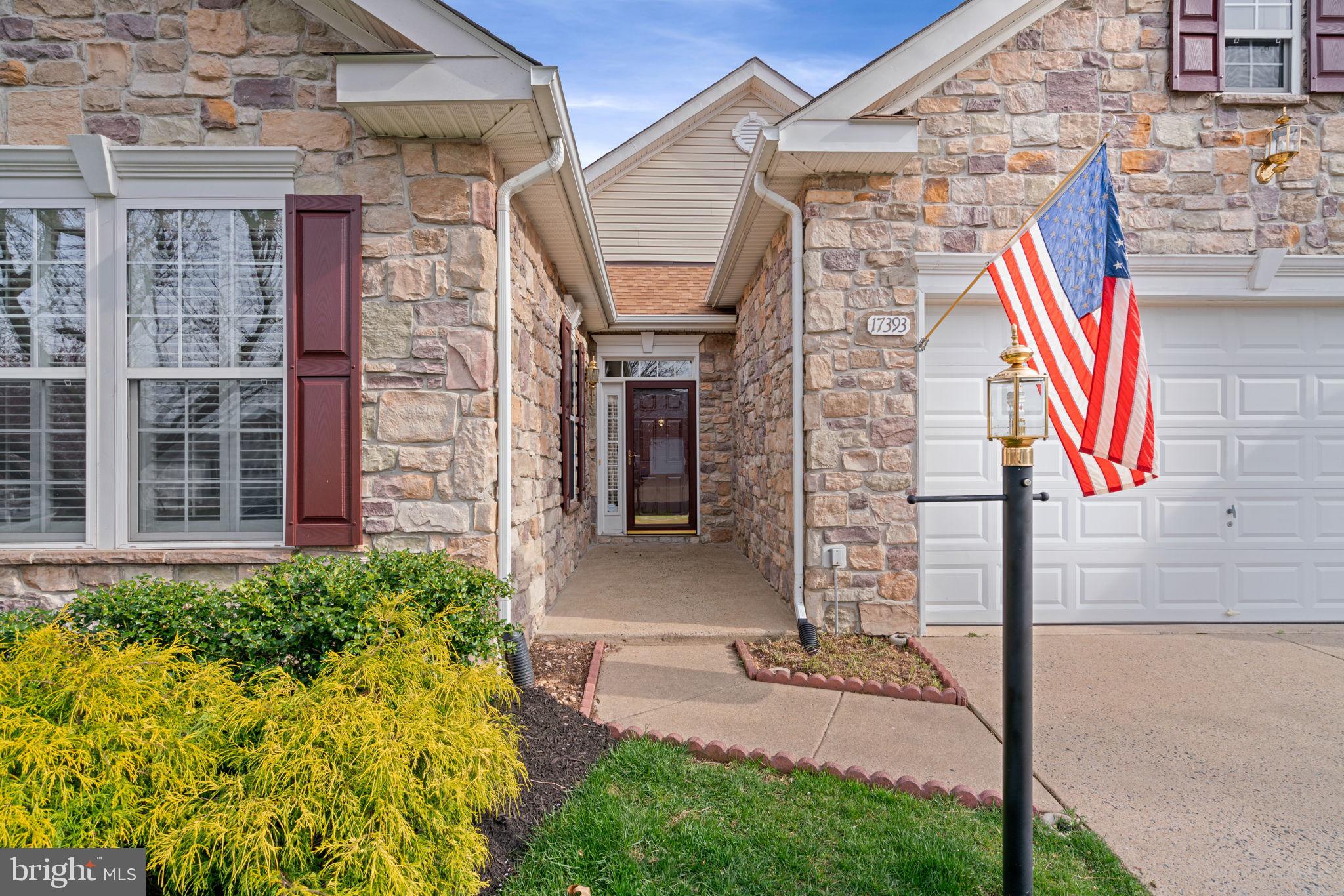 FOUR SEASONS IN HISTORIC VIRGINIA - Residential