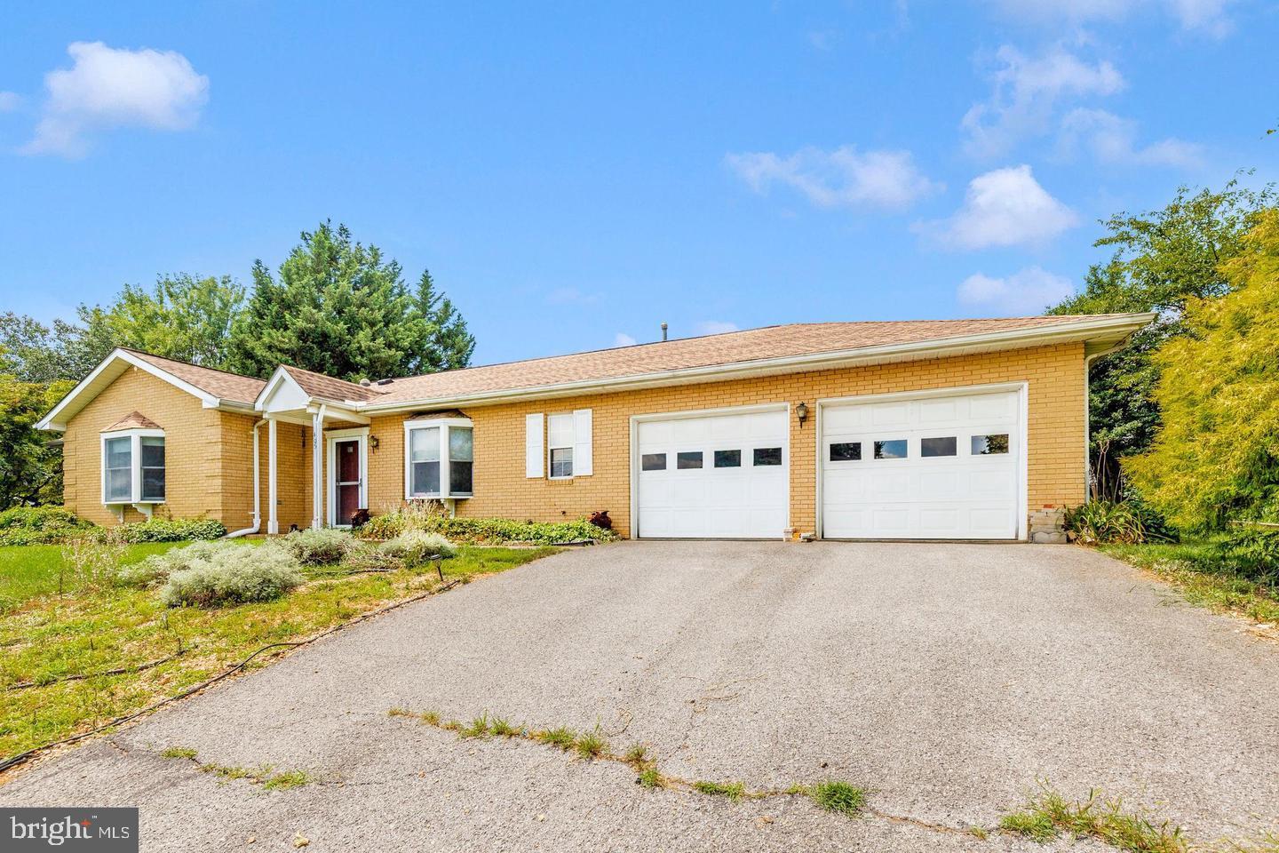 FOXCROFT MEADOWS - Residential