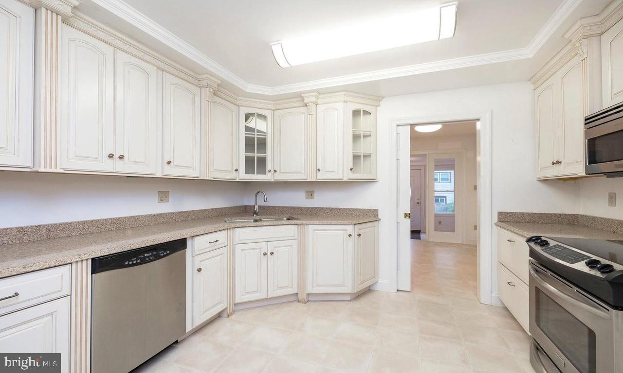 529 W UWCHLAN AVENUE