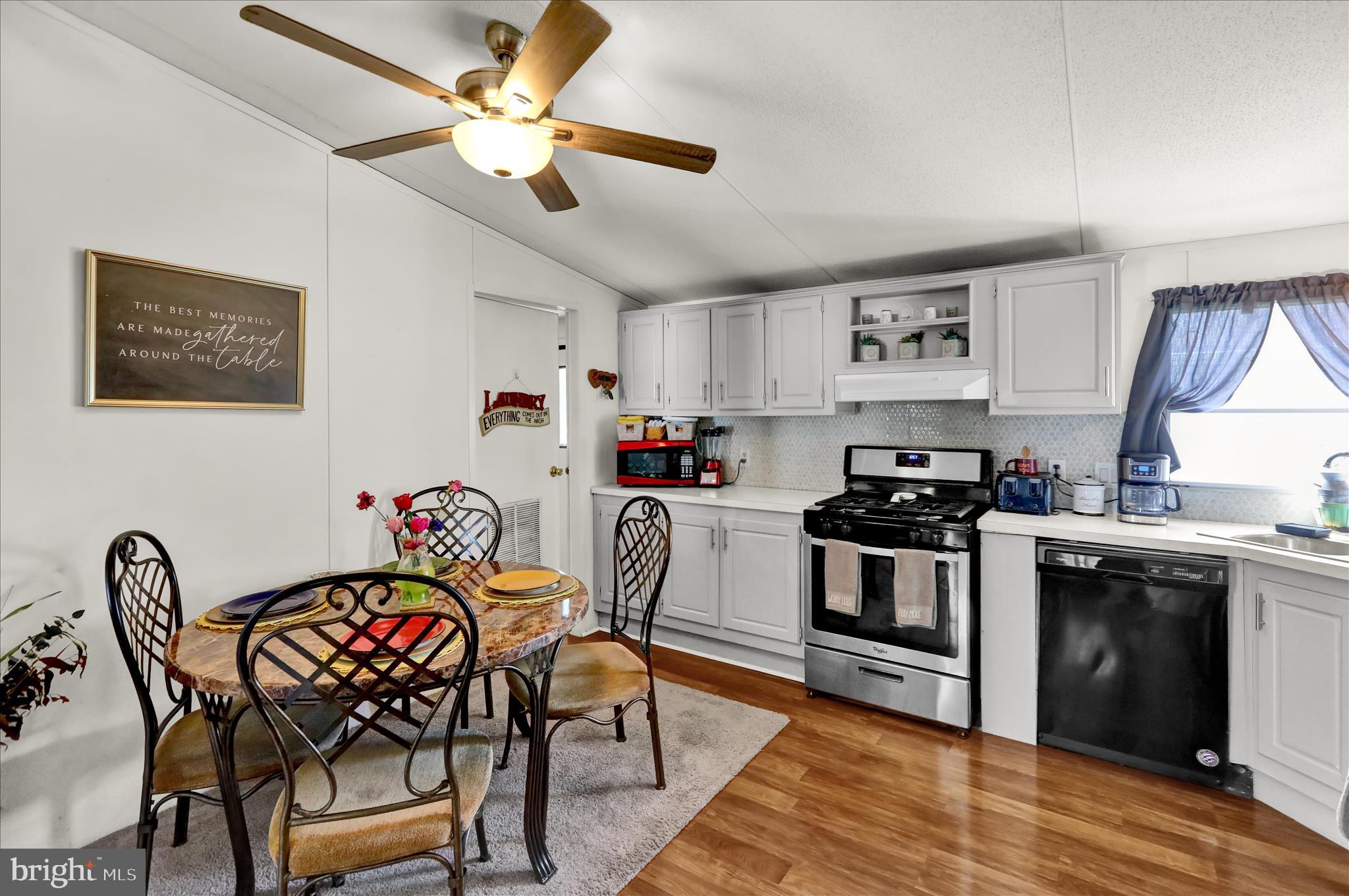PHEASANT RIDGE - Residential