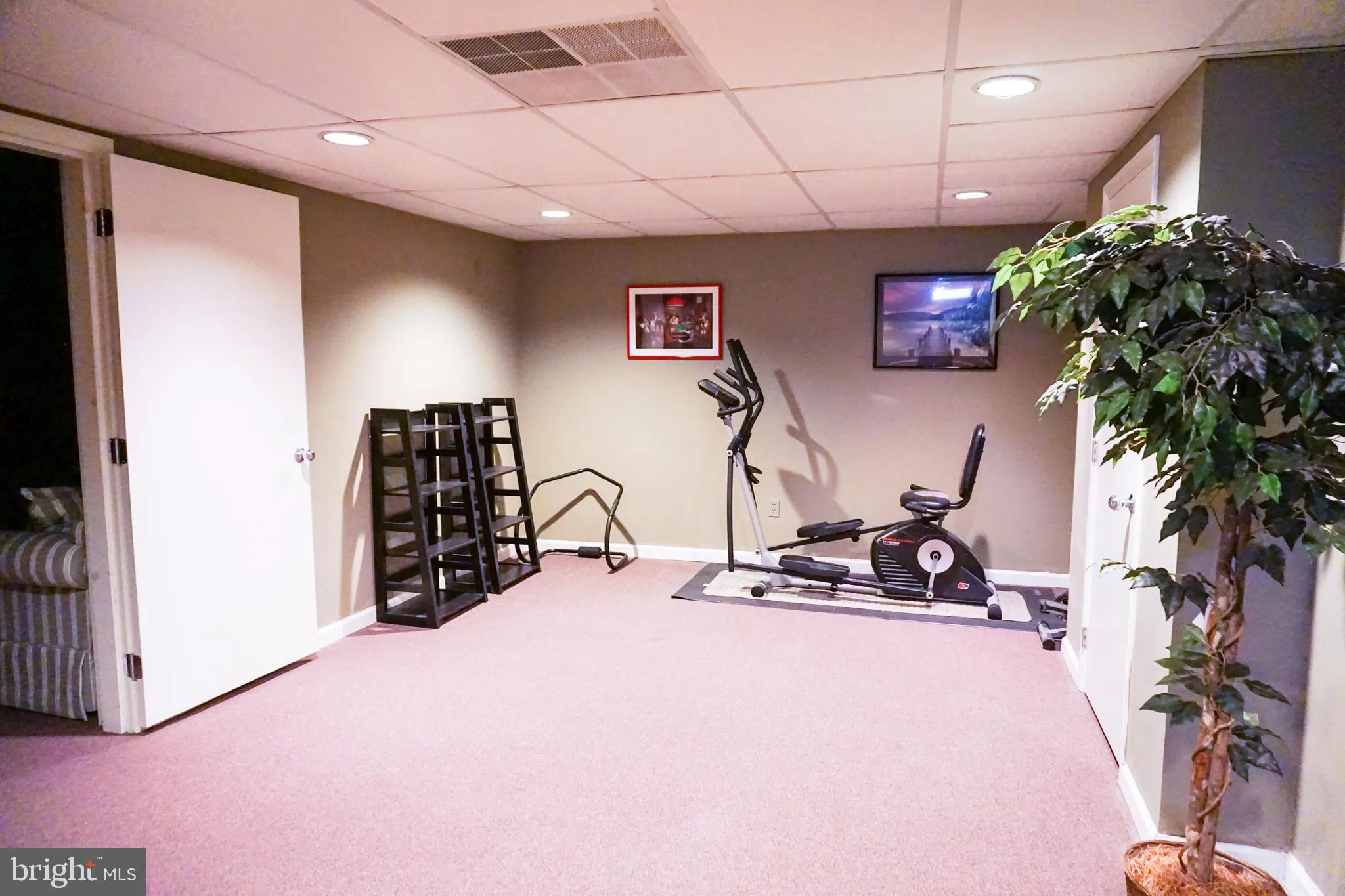 Princeton, New Jersey 08540, United States, 5 Bedrooms Bedrooms, ,4 BathroomsBathrooms,Residential,Active,117826