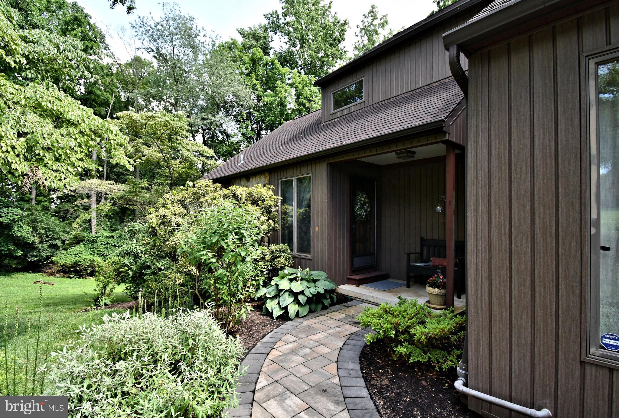 920 SHIPPEN LANE