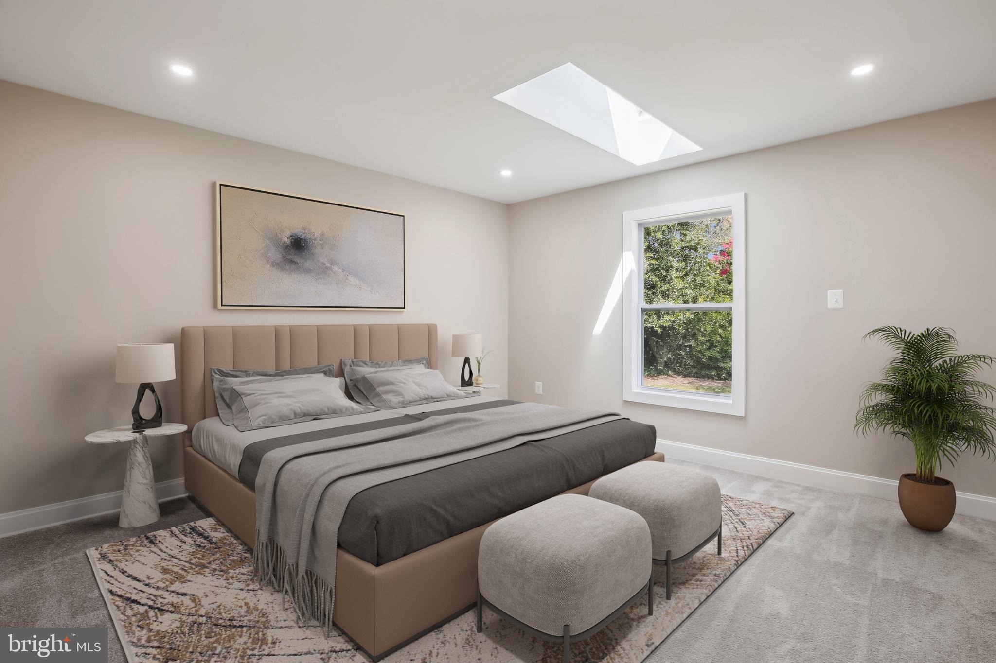 COUNTRY CLUB MANOR - Residential