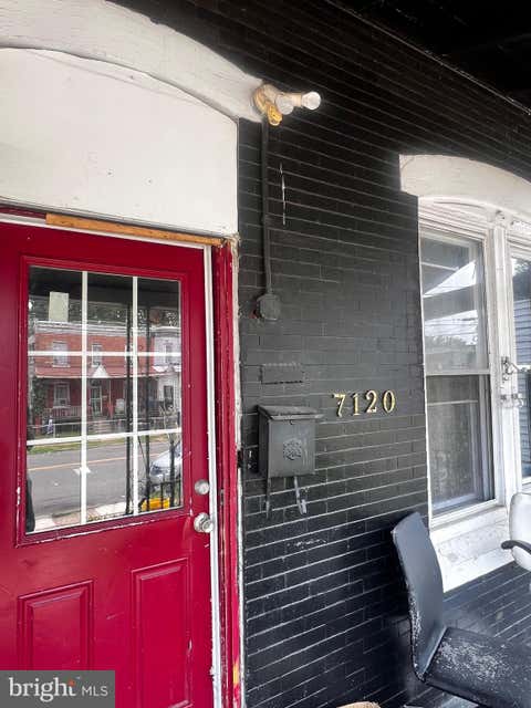 Townhouse For Rent - 7120 Greenway Avenue<br/> Philadelphia County, PHILADELPHIA, PA 19142