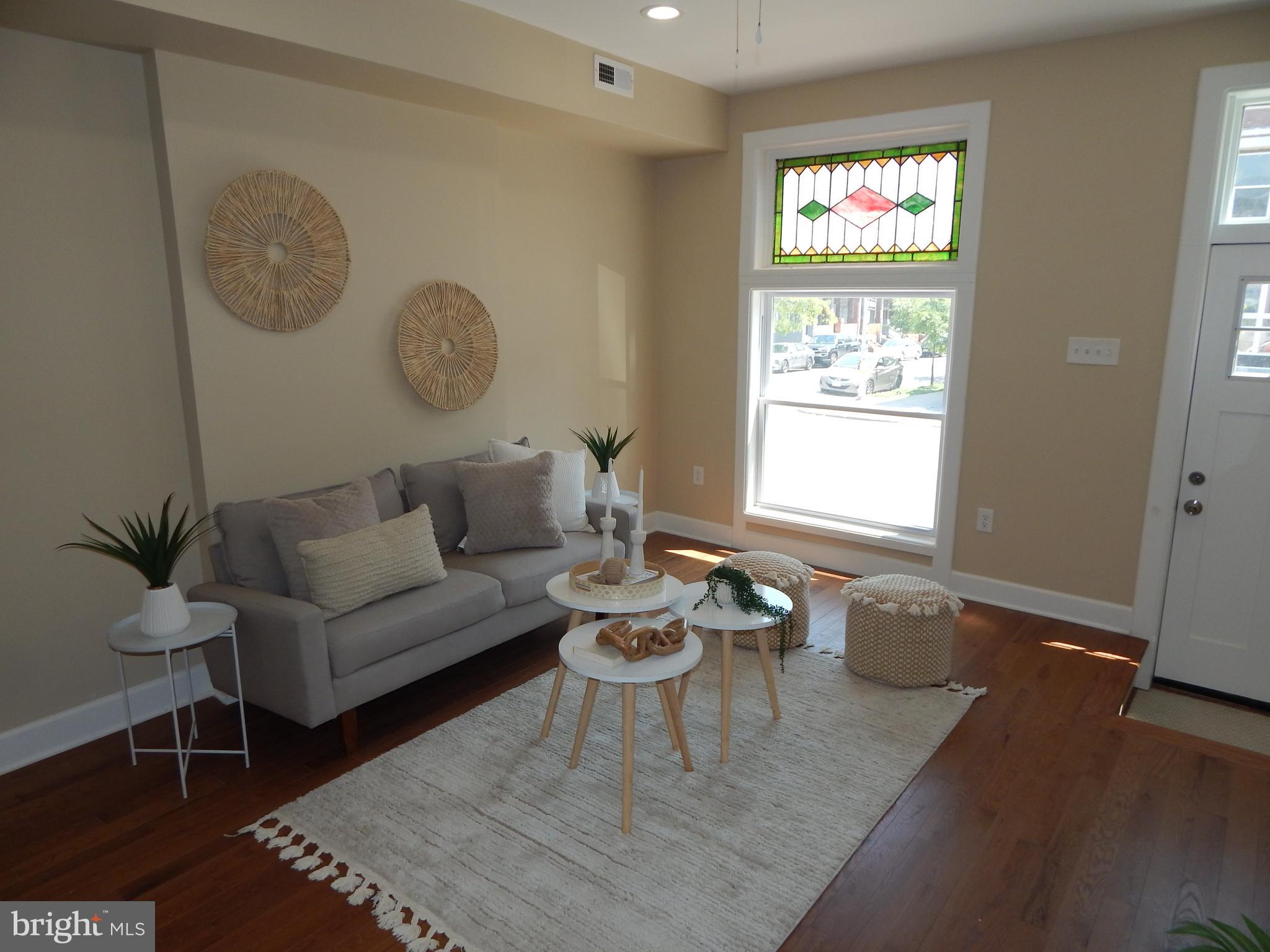 ELLWOOD PARK - Residential
