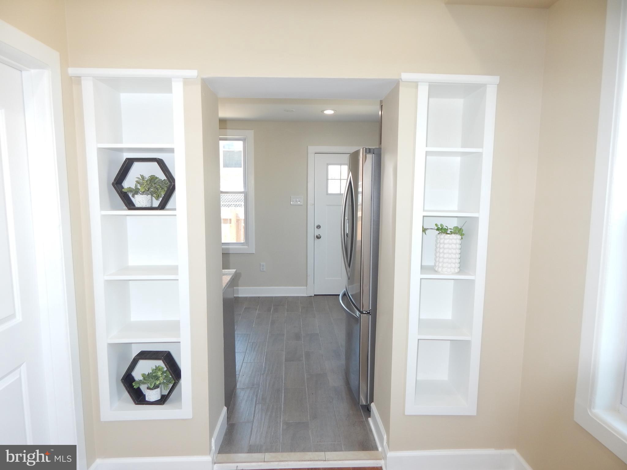 ELLWOOD PARK - Residential