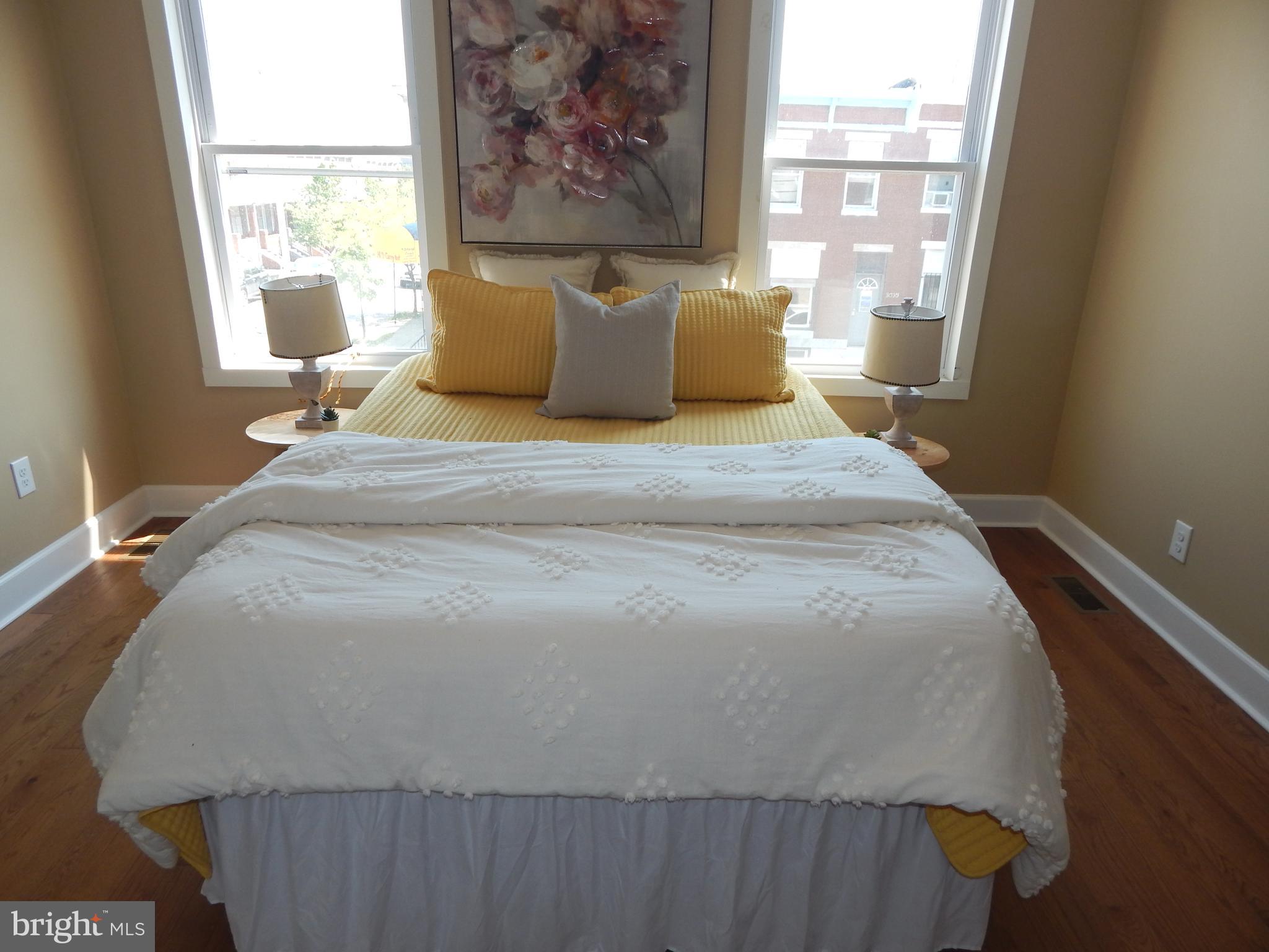 ELLWOOD PARK - Residential