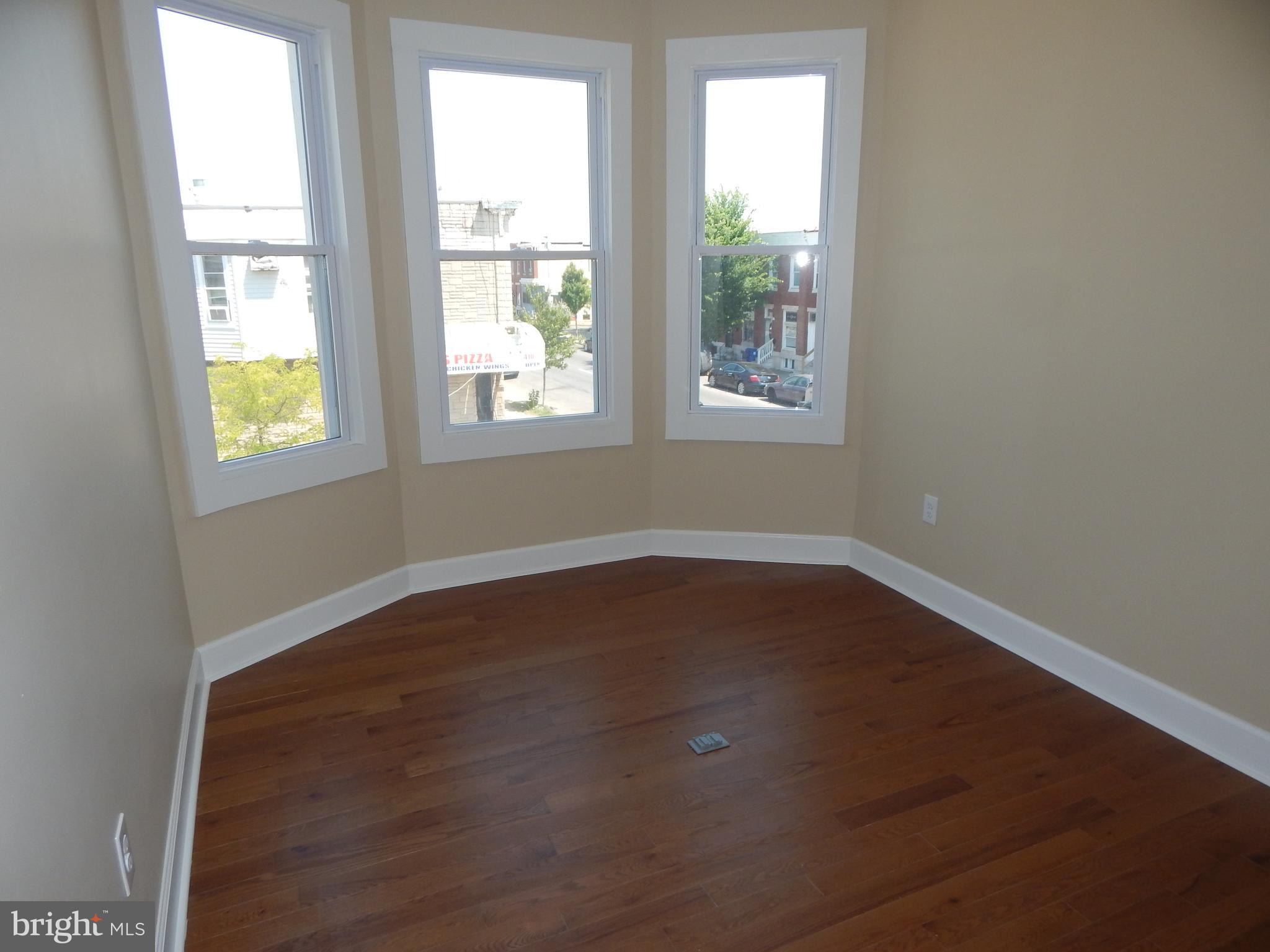 ELLWOOD PARK - Residential