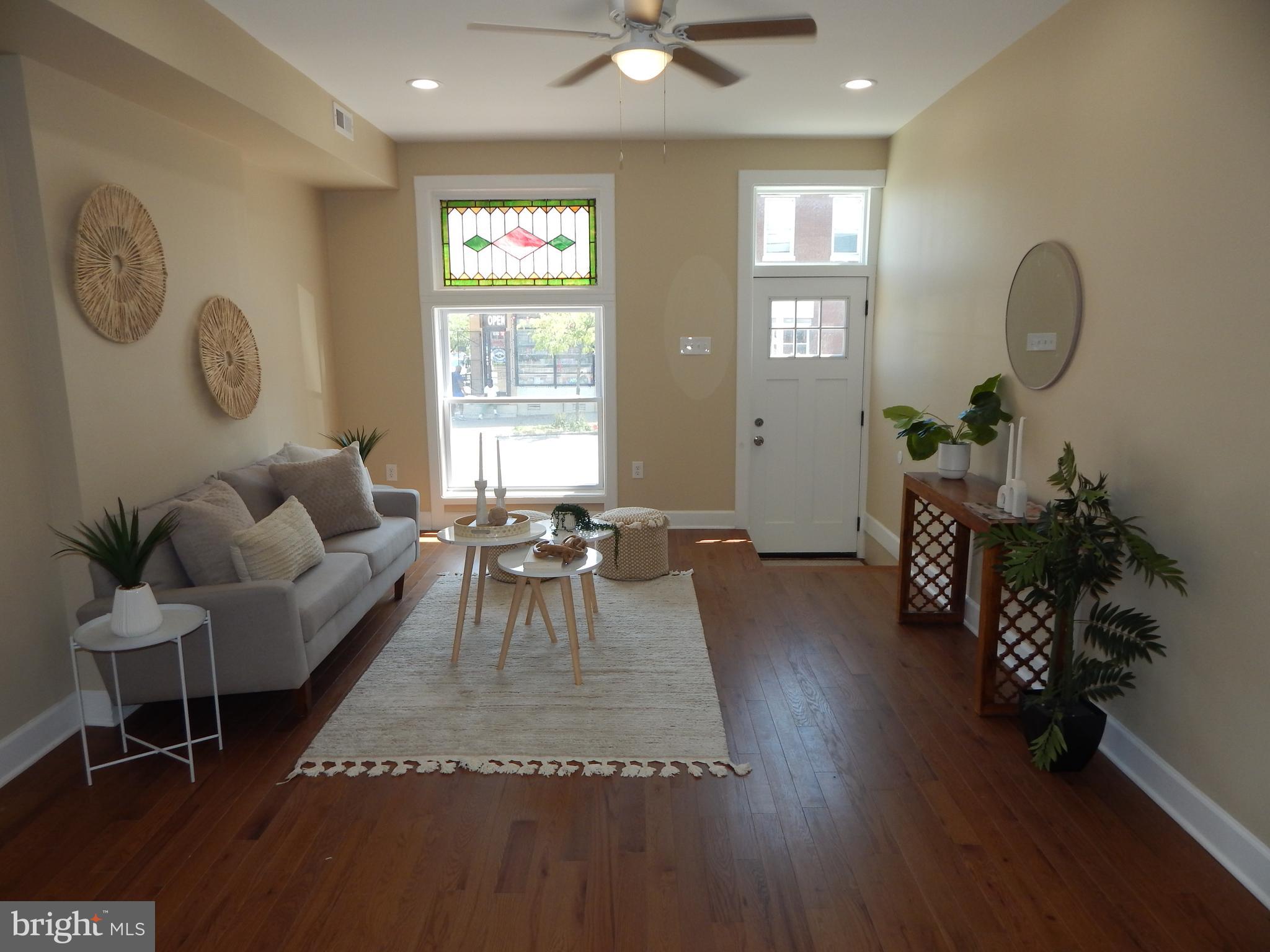 ELLWOOD PARK - Residential