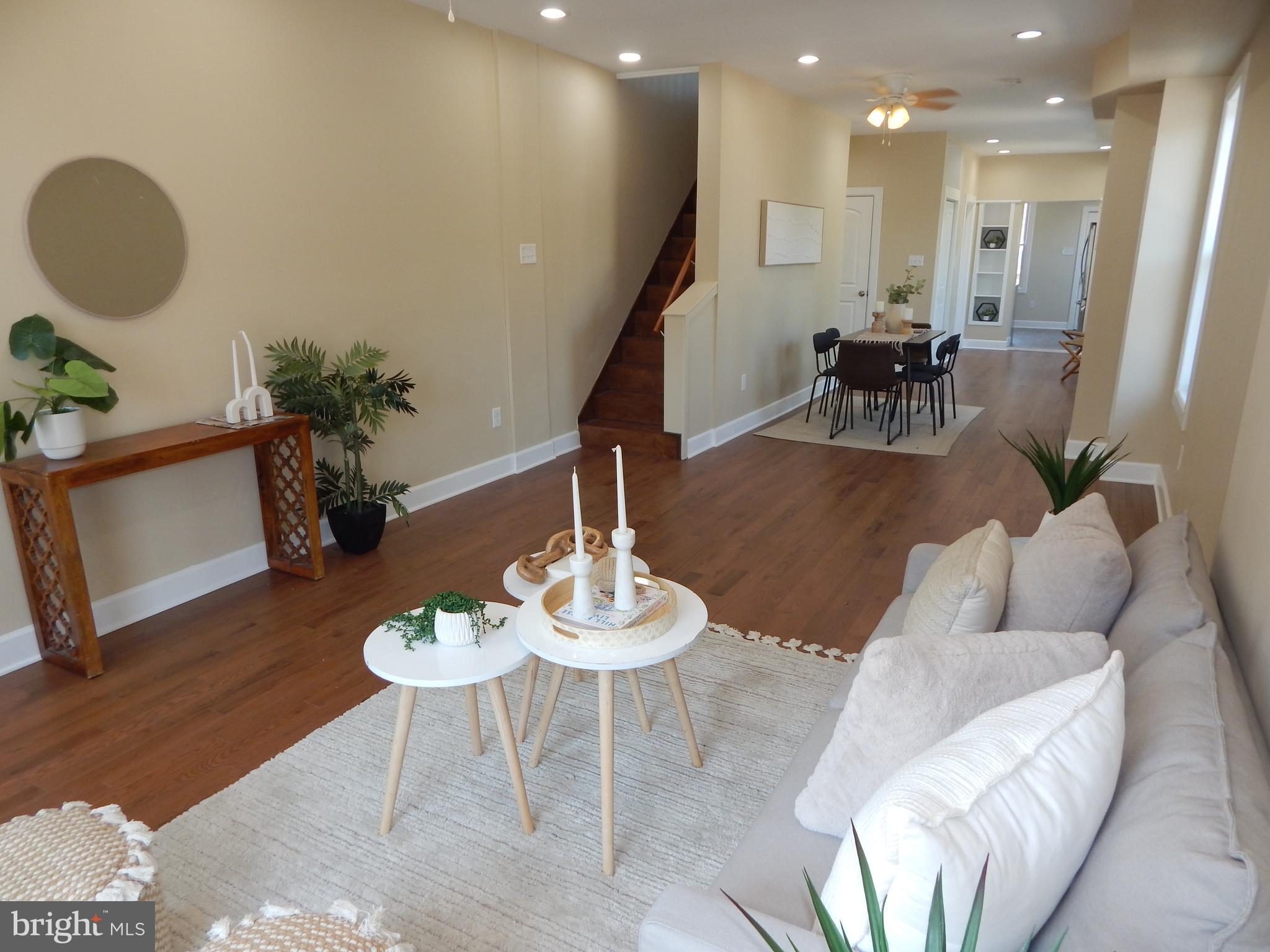 ELLWOOD PARK - Residential