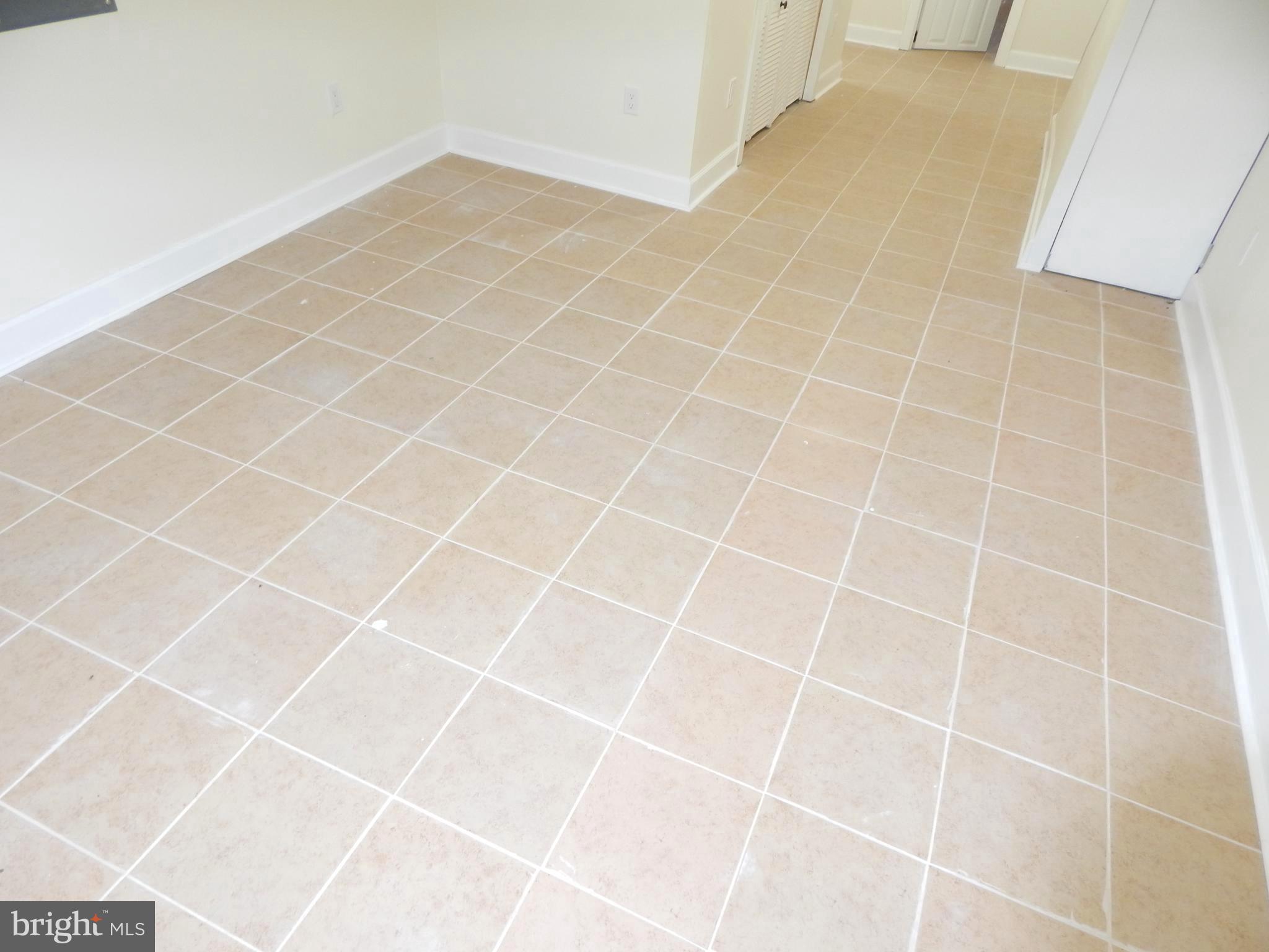 ELLWOOD PARK - Residential