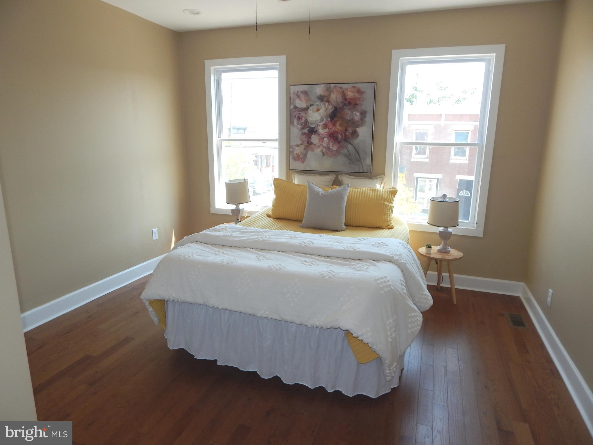 ELLWOOD PARK - Residential