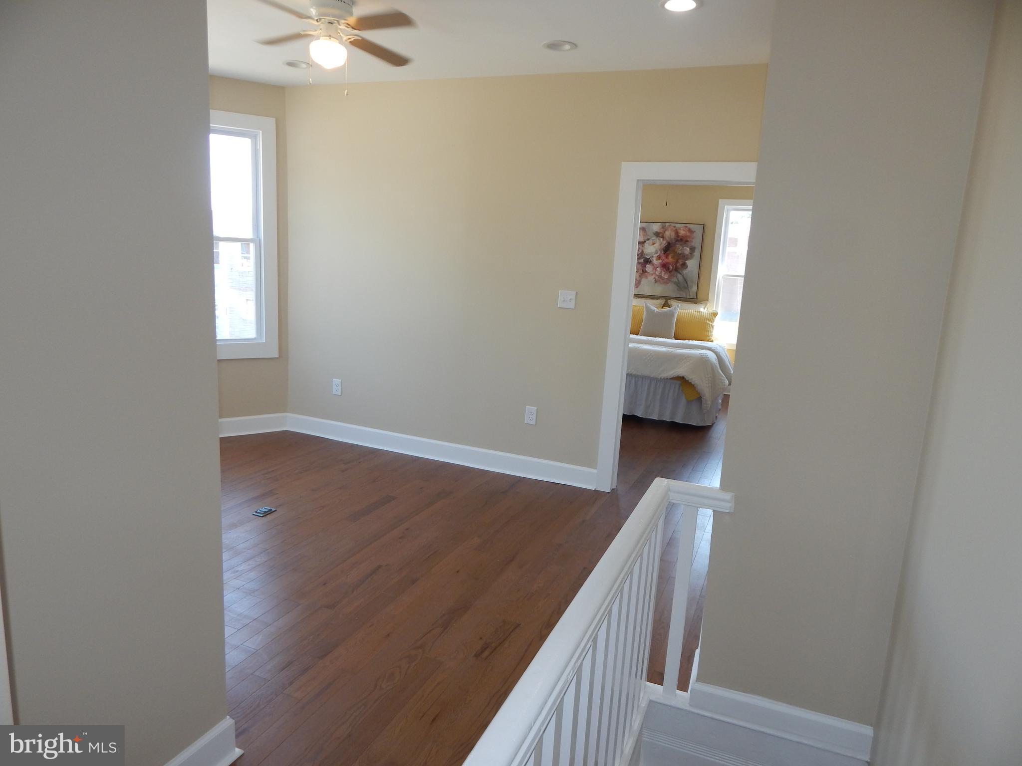 ELLWOOD PARK - Residential