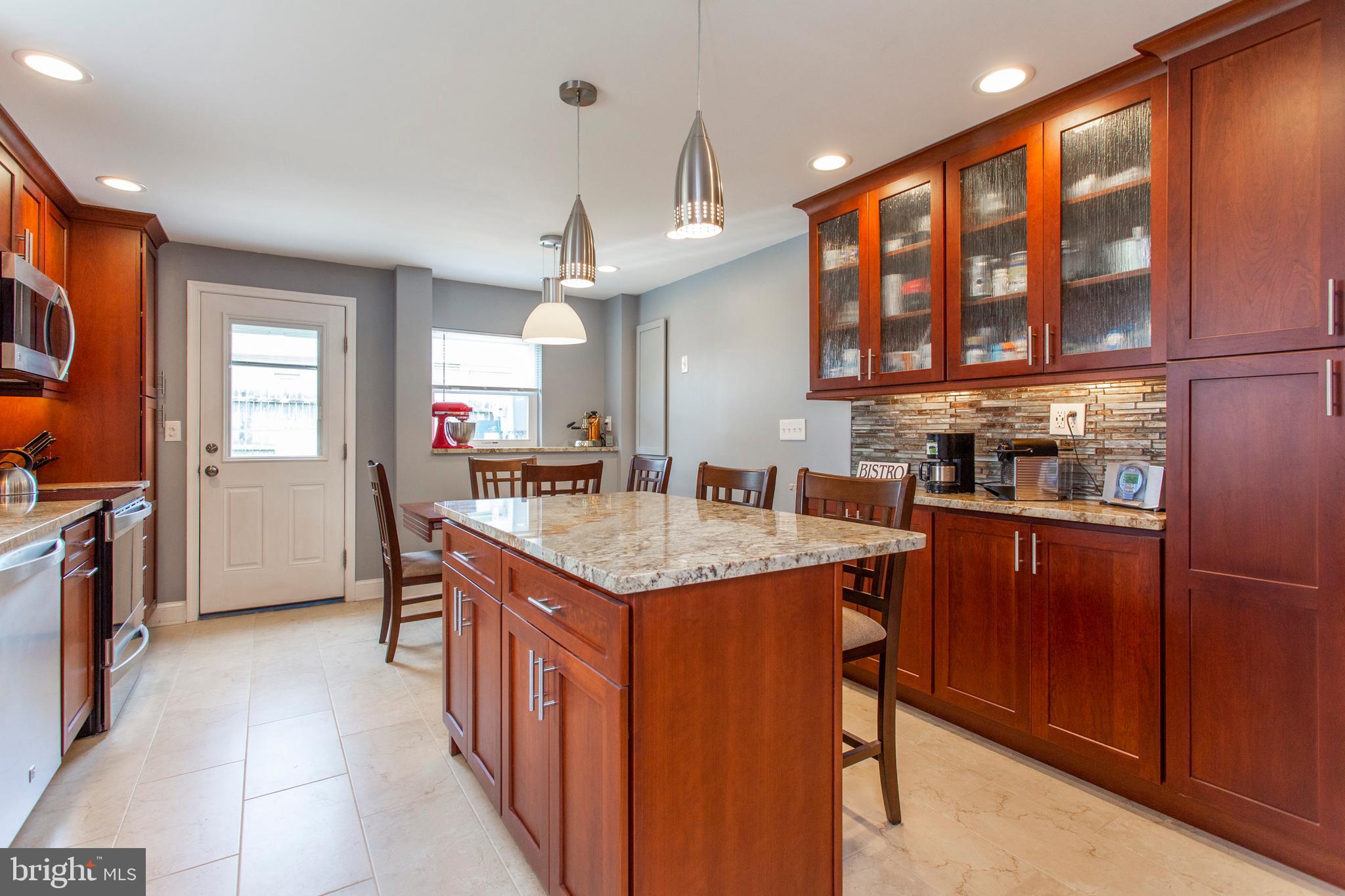 CALIFORNIAN - Residential