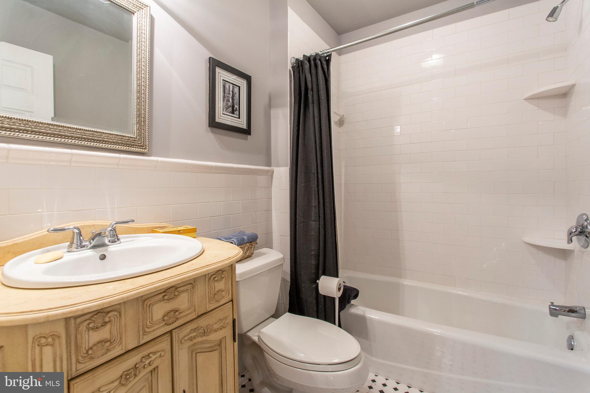 CALIFORNIAN - Residential