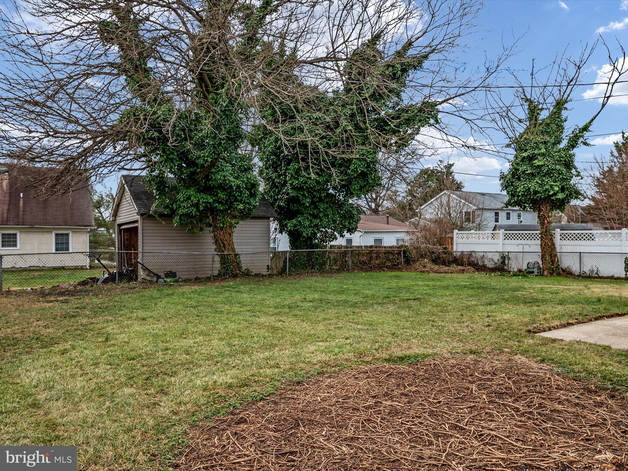 FOXHILL AT BELAIR - Residential