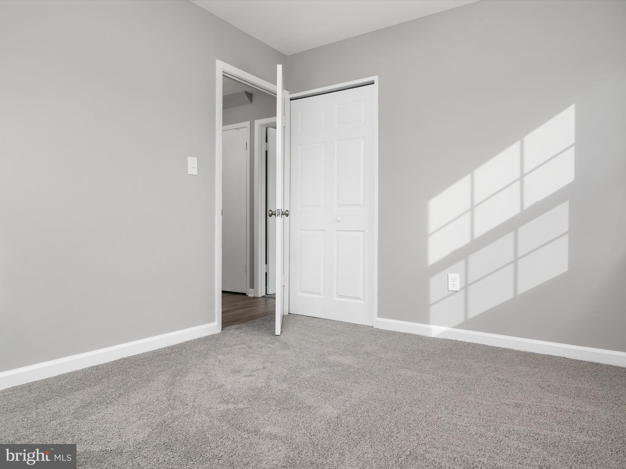 FOXHILL AT BELAIR - Residential