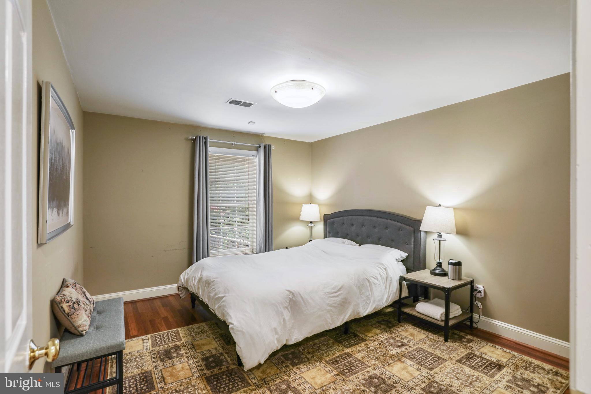 BARRINGTON - Residential