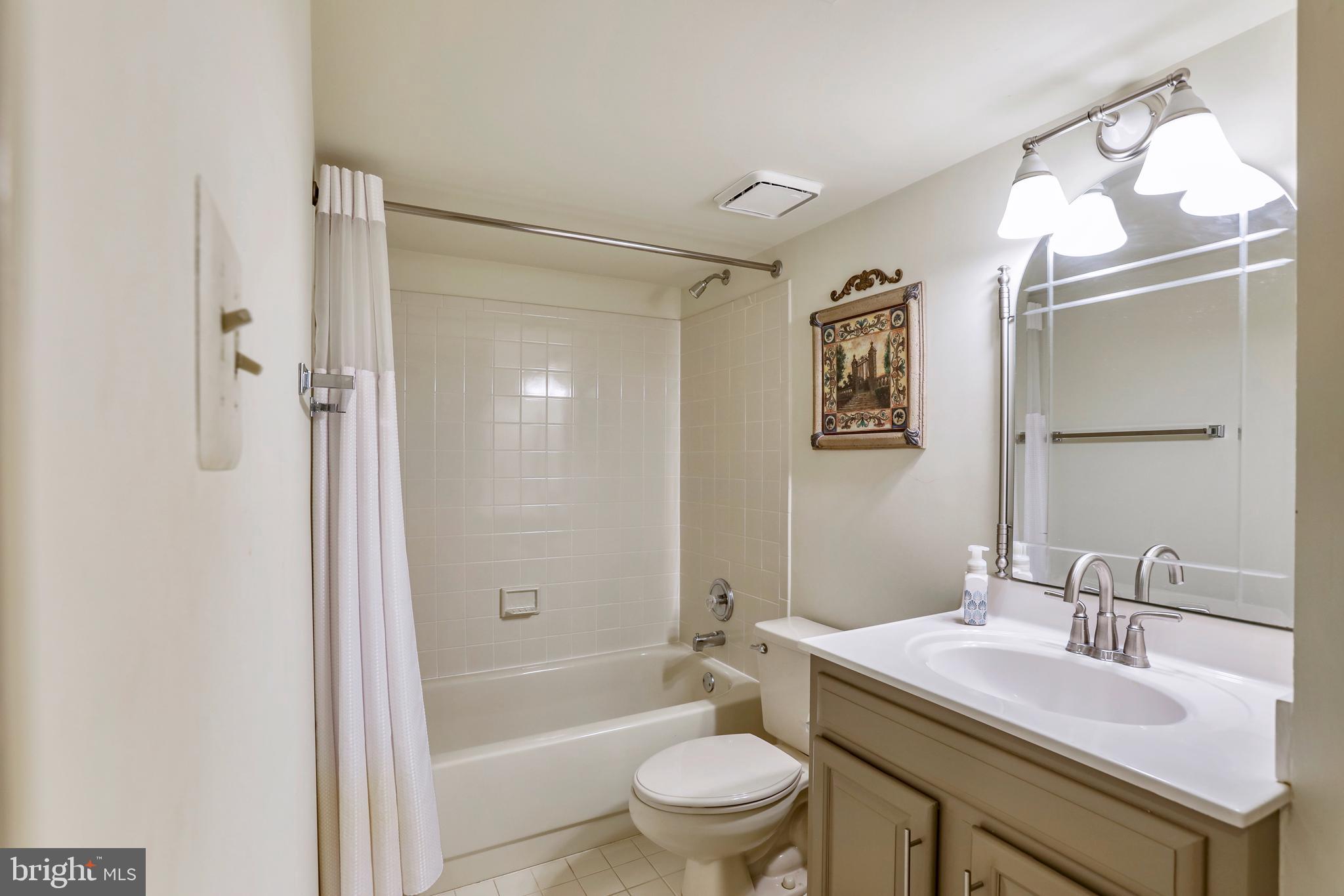 BARRINGTON - Residential