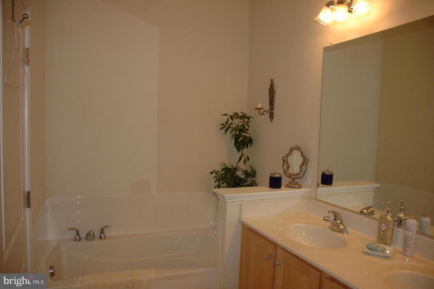 SHIPLEYS GRANT - Residential Lease